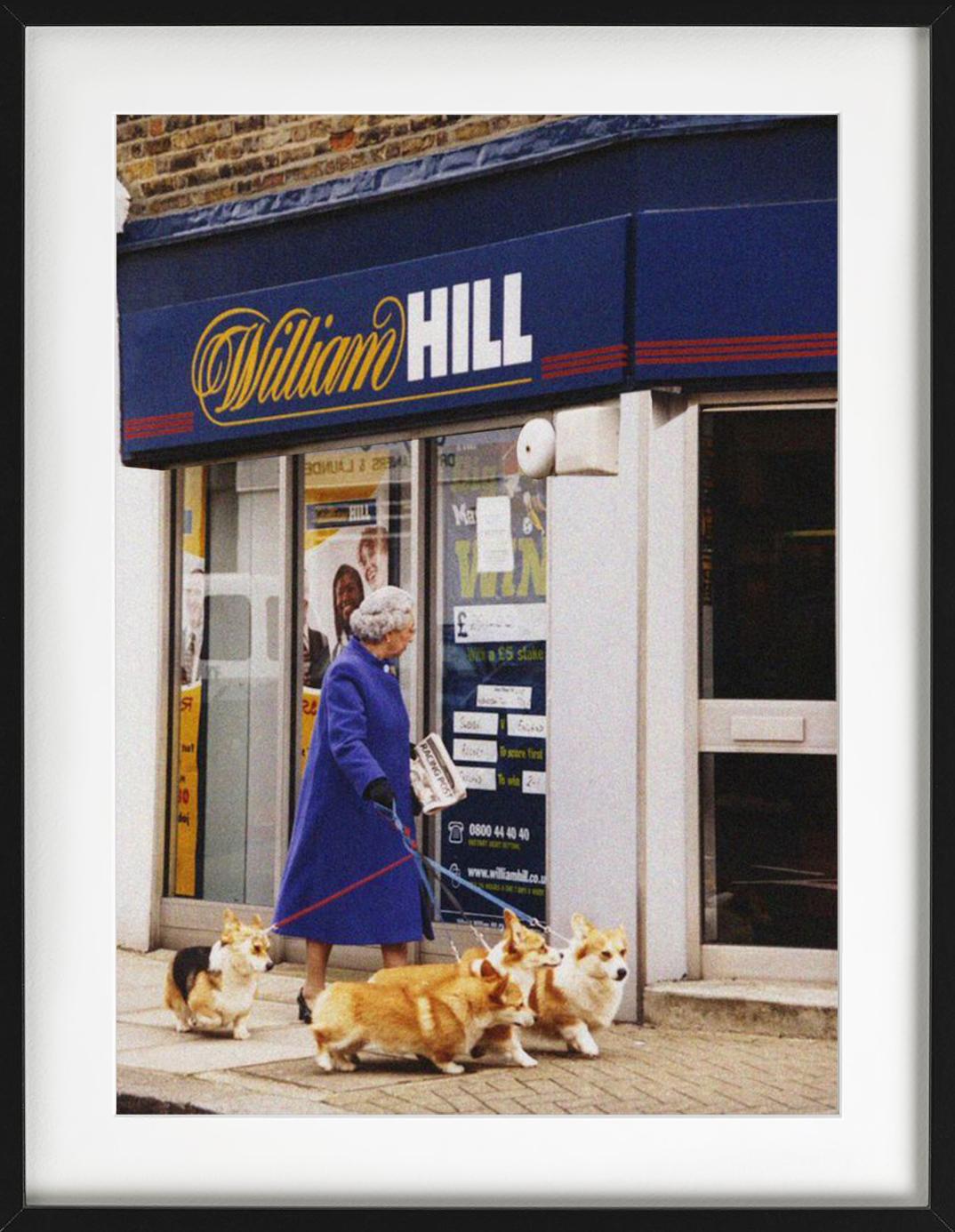 The Queen at William Hill – Walking her Corgies, Fine Art Photography, 2003 (Schwarz), Figurative Photograph, von Alison Jackson