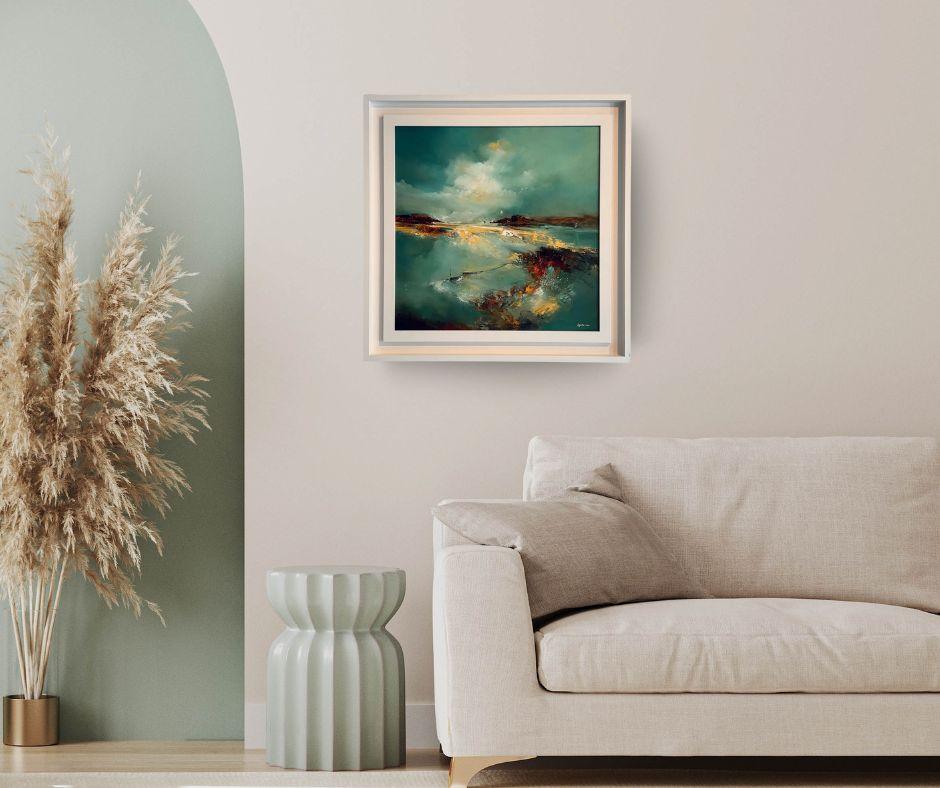 Dieses außergewöhnliche Kunstwerk ist derzeit in der Signet Contemporary Art Gallery und online ausgestellt und zu verkaufen.

Dynamisch und anmutig fängt A Dance of Light and Tide einen flüchtigen Moment zwischen Sturm und Ruhe ein. Mit