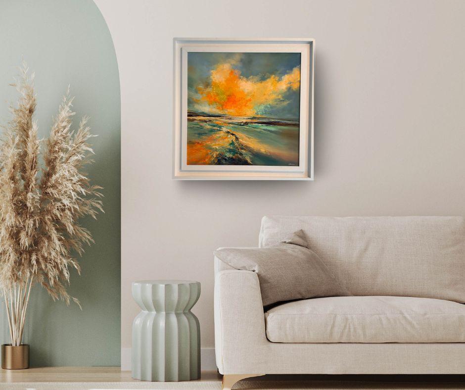 Dieses außergewöhnliche Kunstwerk ist derzeit in der Signet Contemporary Art Gallery und online ausgestellt und zu verkaufen.

Das intensive und strahlende Blaze entzündet die Leinwand mit geschmolzenen Tönen und stimmungsvollen Blautönen und