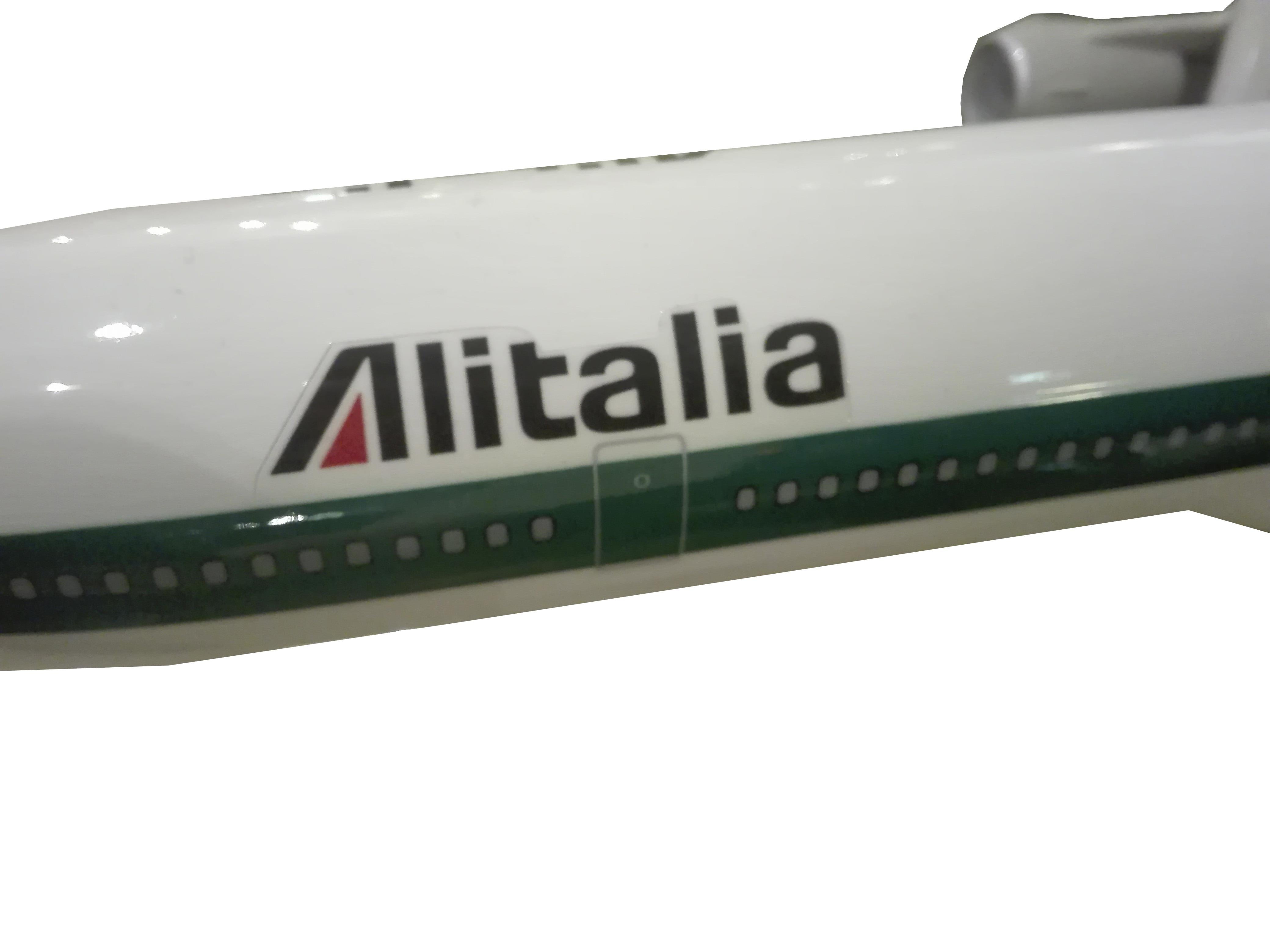 Late 20th Century Alitalia Company, Italian DC10 Alitalia Original Model, 1980 For Sale
