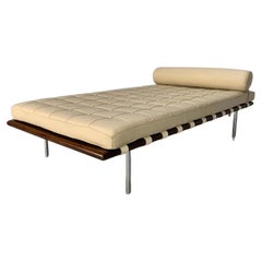 Alivar "Barcelona" Daybed - In Cream Leather