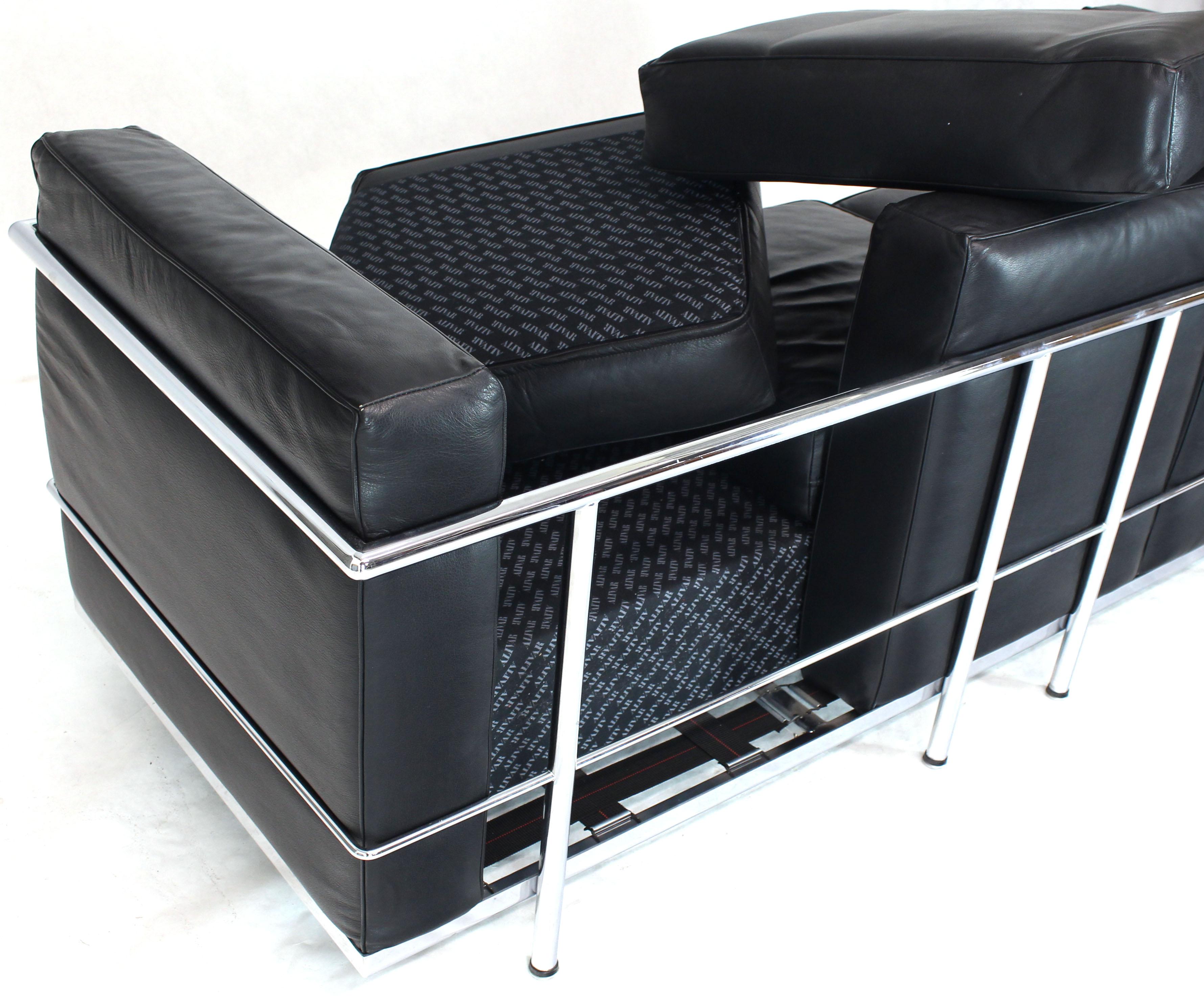 Alivar Le Corbusier Black Leather Three-Seat Sofa In Excellent Condition In Rockaway, NJ