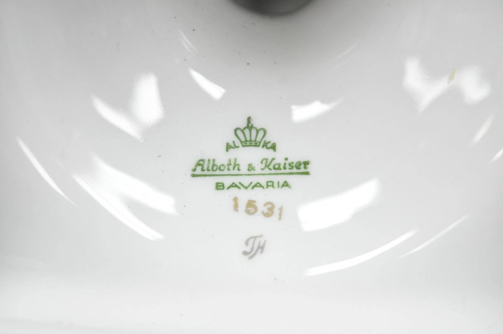 Alboth & Kaiser, porcellana francese dipinta a rosa, coppa trofeo ornamento coppia in vendita 4