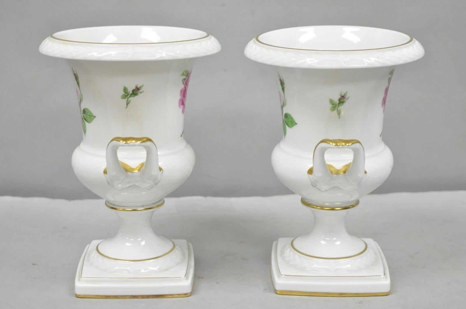 Alboth & Kaiser, porcellana francese dipinta a rosa, coppa trofeo ornamento coppia in vendita 1