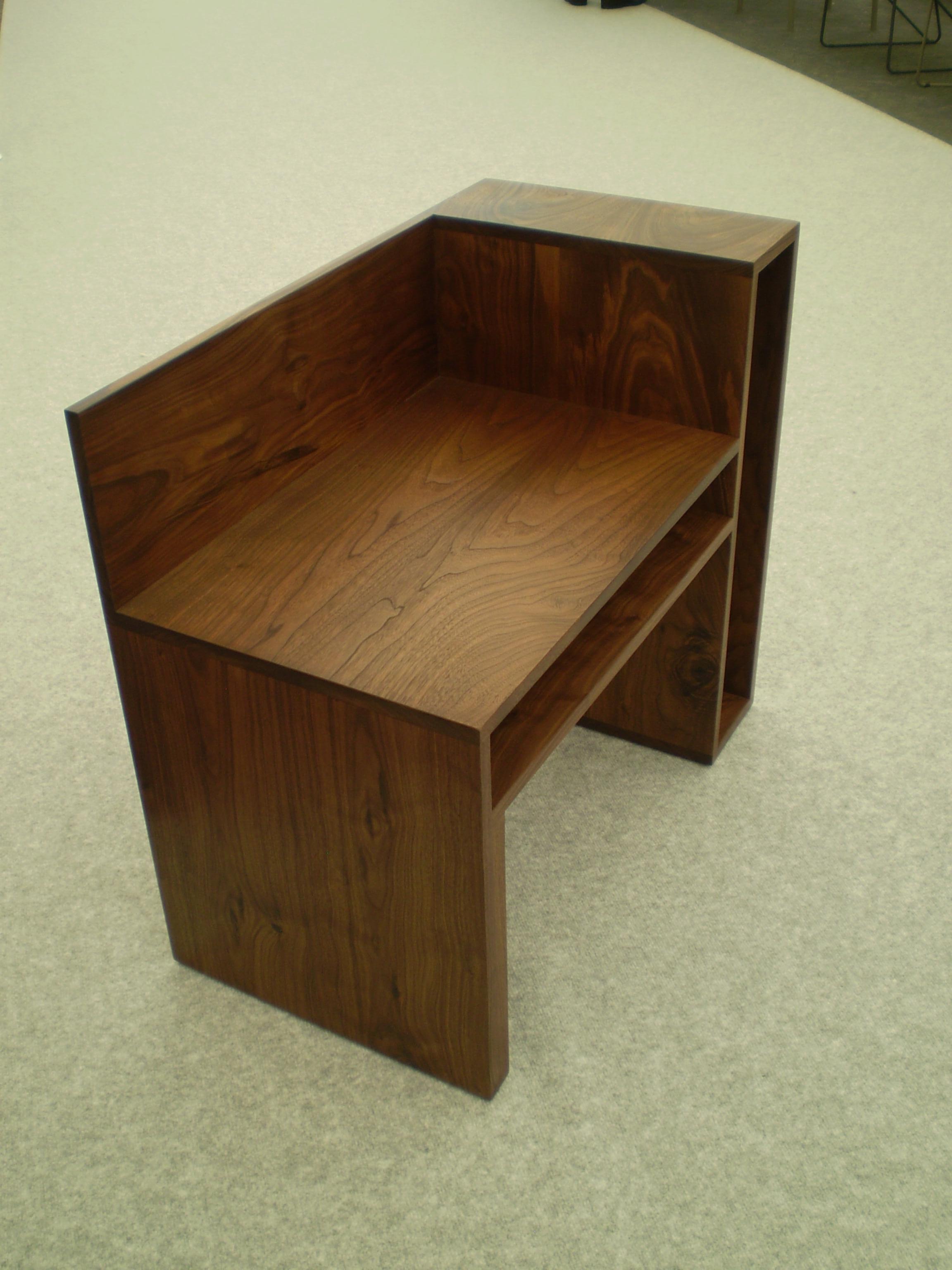 Minimalist Alko Chair For Sale