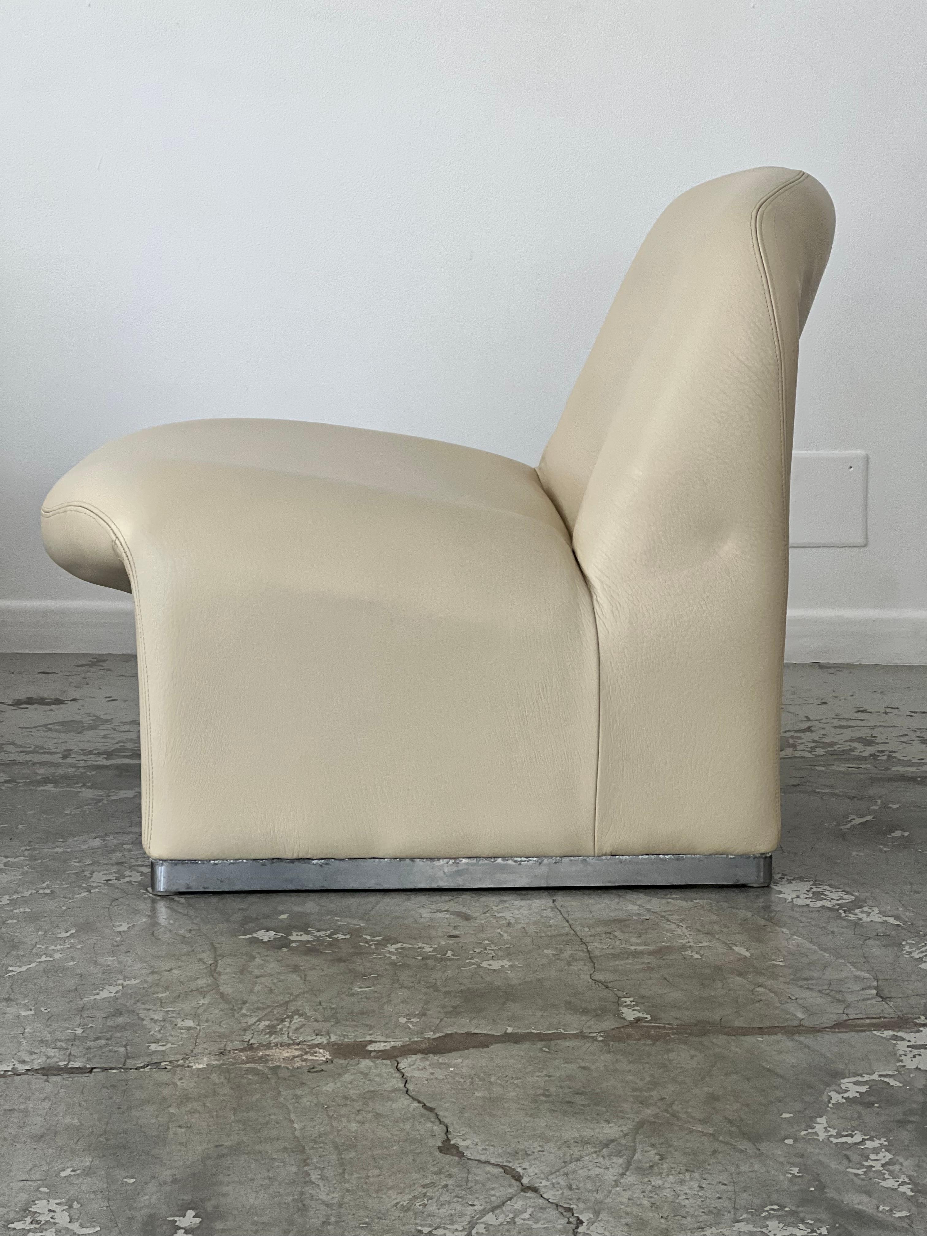 Alky armchair by Giancarlo Piretti for Castelli Italy 1970s In Good Condition For Sale In PARIS, FR