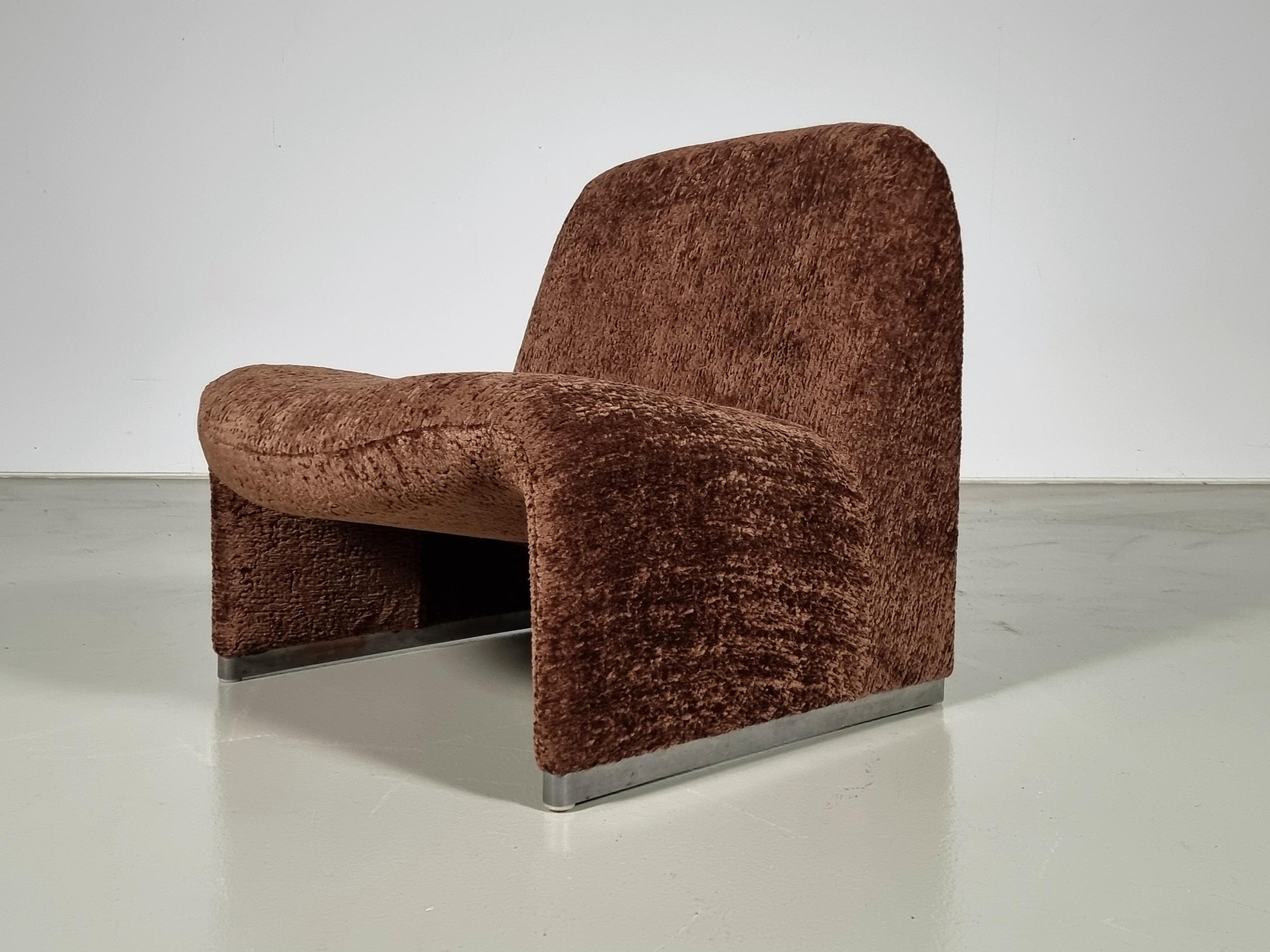 Alky chair by Giancarlo Piretti for Castelli, 1970s. Reupholstered in a beautiful high-quality brown boucle by Pierre Frey. Aluminum frame and polished chrome footrests. Beautiful organic curves are reminiscent of Pierre Paulin's designs.