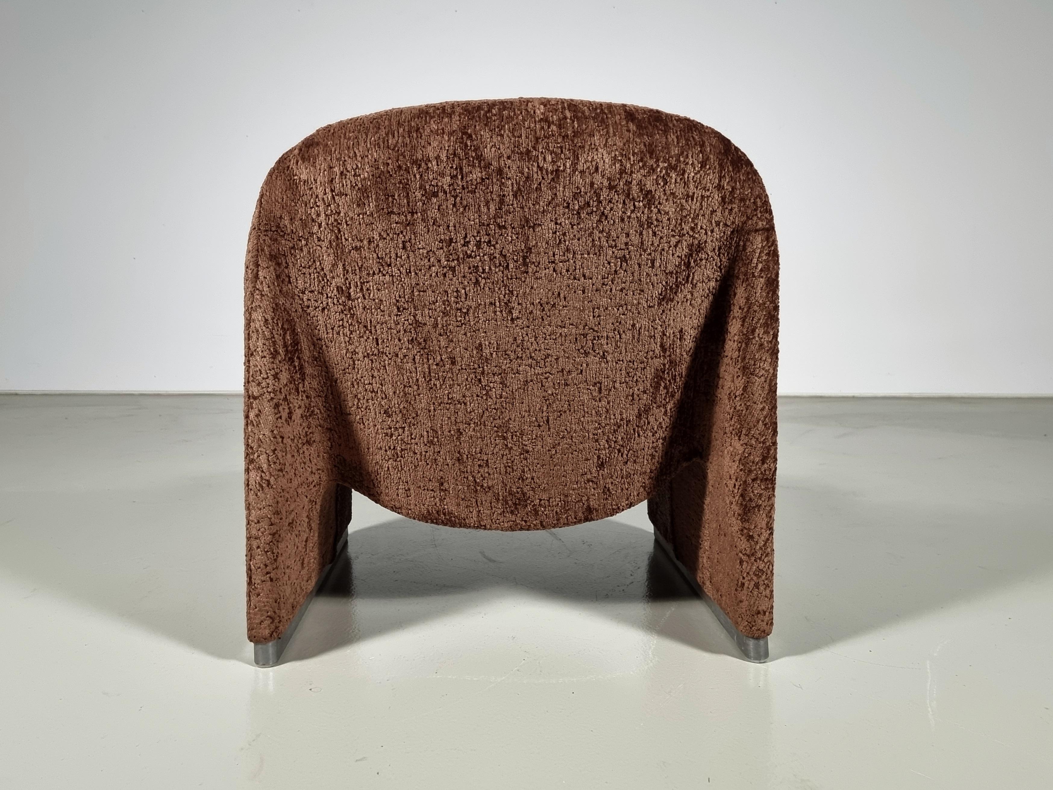 Alky Chair in brown bouclé by Giancarlo Piretti for Anonima Castelli, 1970s In Good Condition For Sale In amstelveen, NL