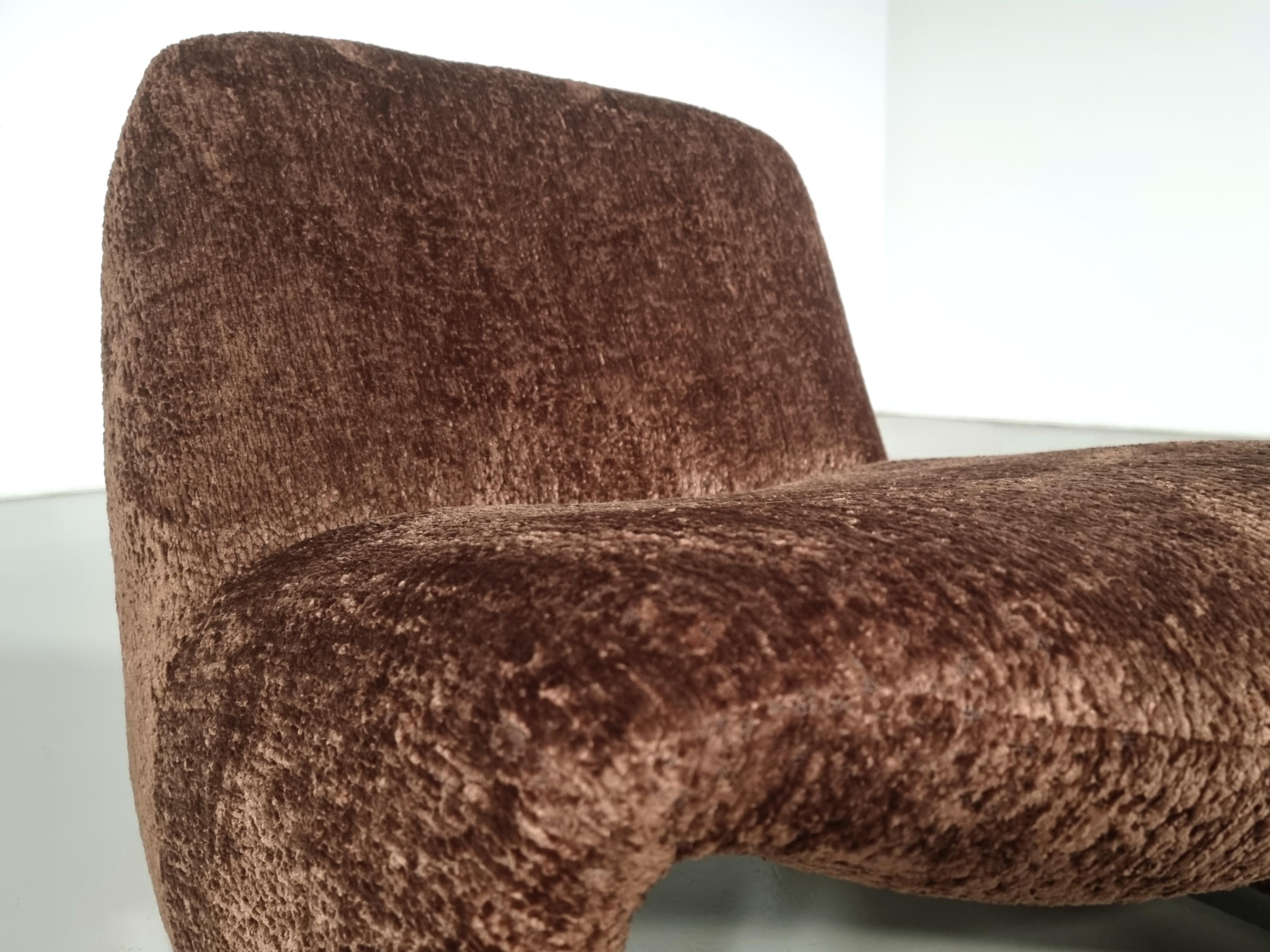 Late 20th Century Alky Chair in brown bouclé by Giancarlo Piretti for Anonima Castelli, 1970s