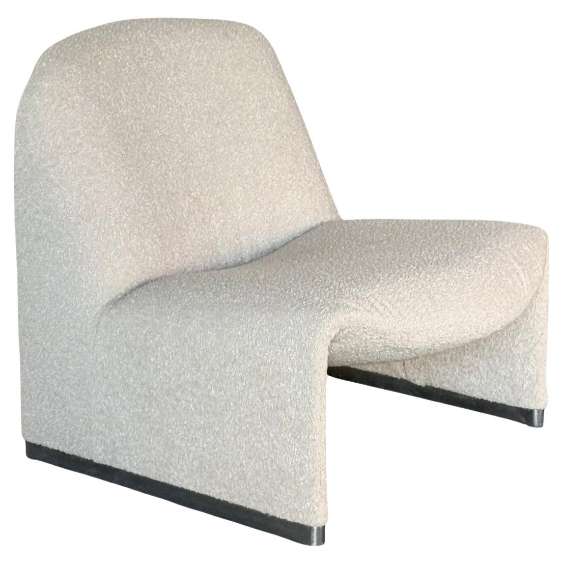 Alky Stuhl von Giancarlo Piretti aus Muschel-Bouclé - Klassiker der italienischen Moderne im Angebot