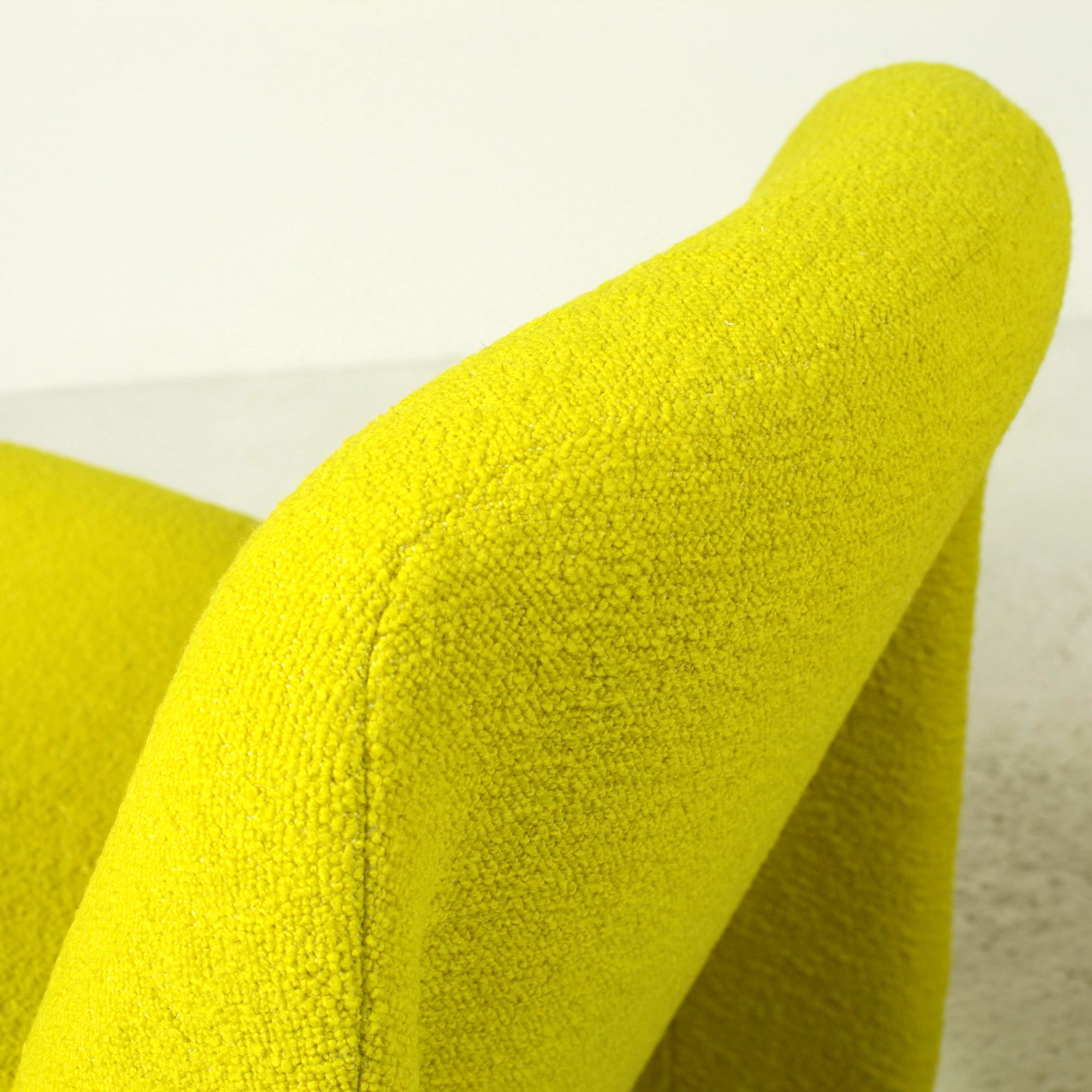 Alky Chair by Giancarlo Piretti in Yellow Bouclé for Castelli Italy 1970s For Sale 3