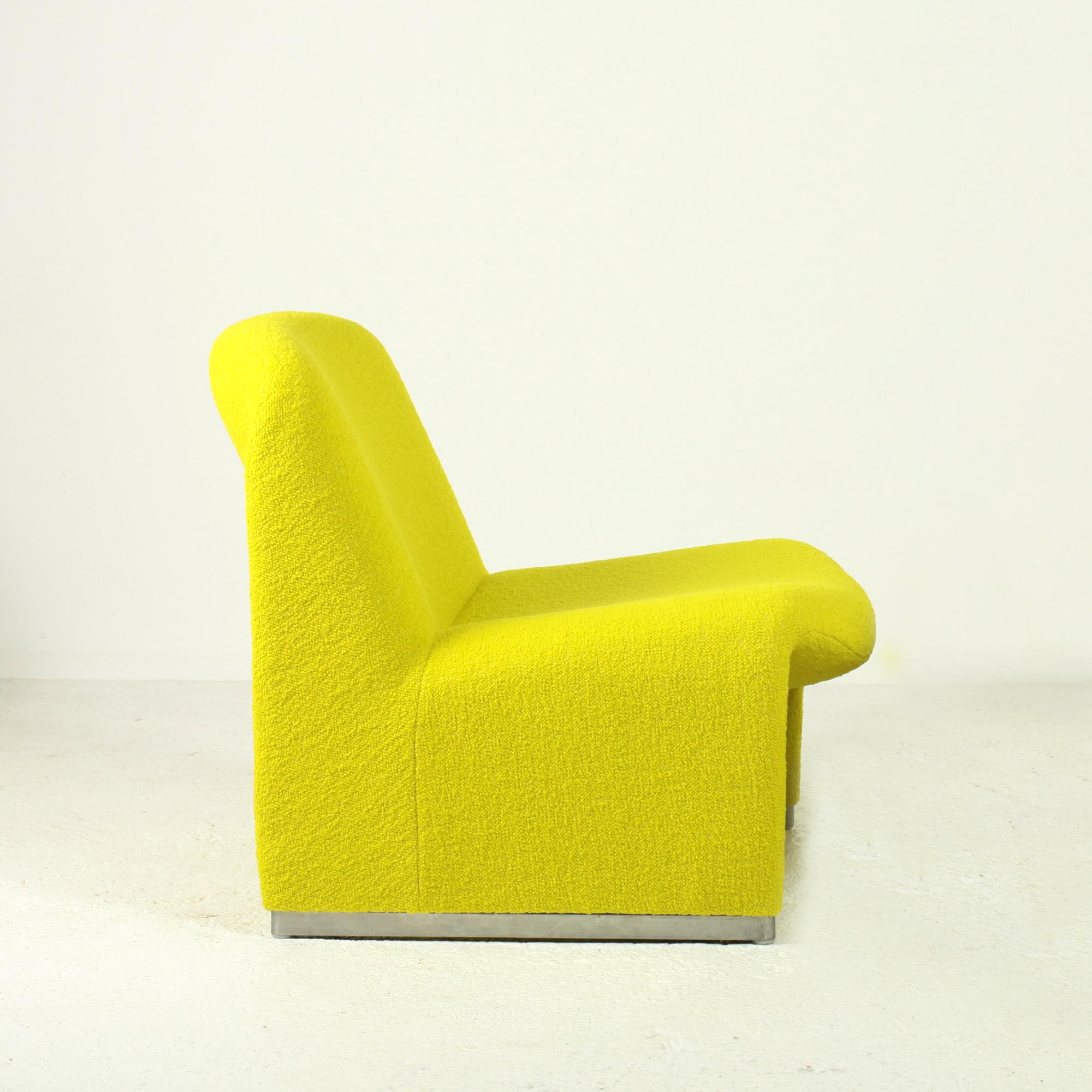 Italian Alky Chair by Giancarlo Piretti in Yellow Bouclé for Castelli Italy 1970s For Sale