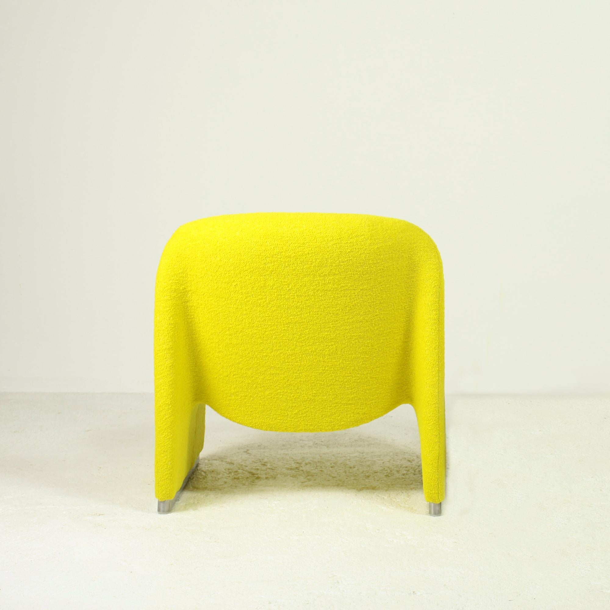 Late 20th Century Alky Chair by Giancarlo Piretti in Yellow Bouclé for Castelli Italy 1970s For Sale