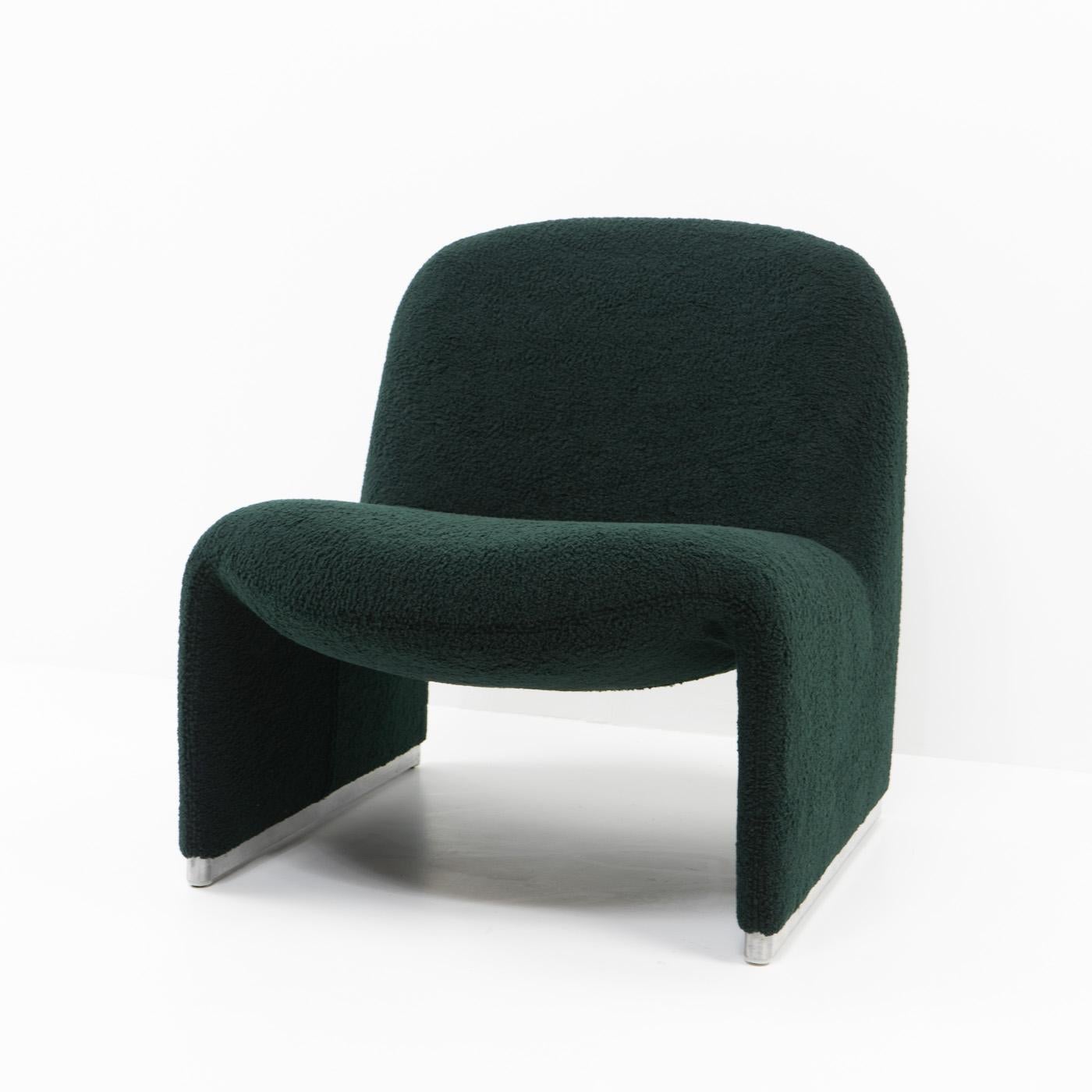 Alky Chair, Dark Green Bouclé, 1980s In Good Condition For Sale In Renens, CH