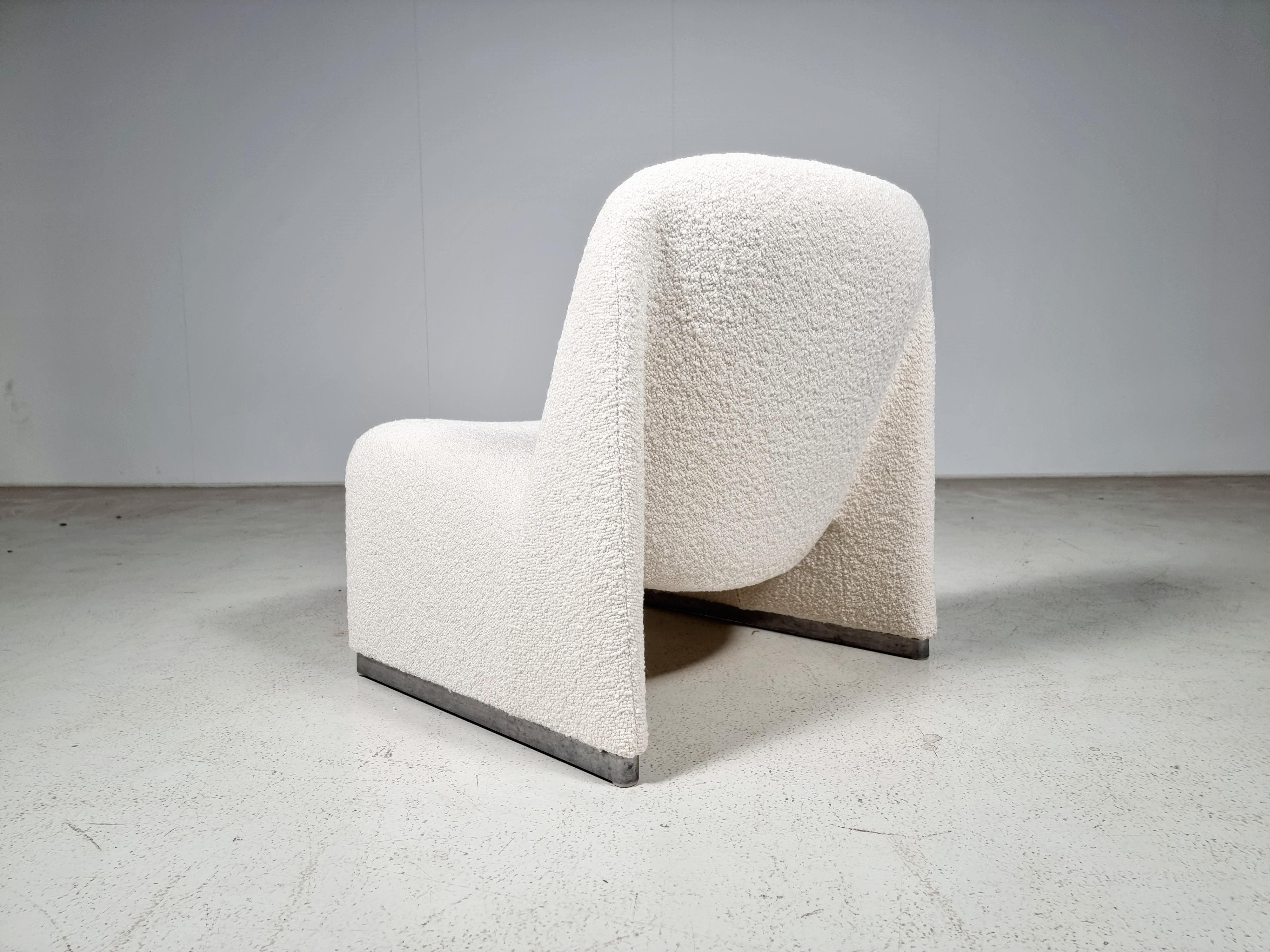 Mid-Century Modern Alky Chair in Creme Bouclé by Giancarlo Piretti for Castelli/Artifort, 1970s