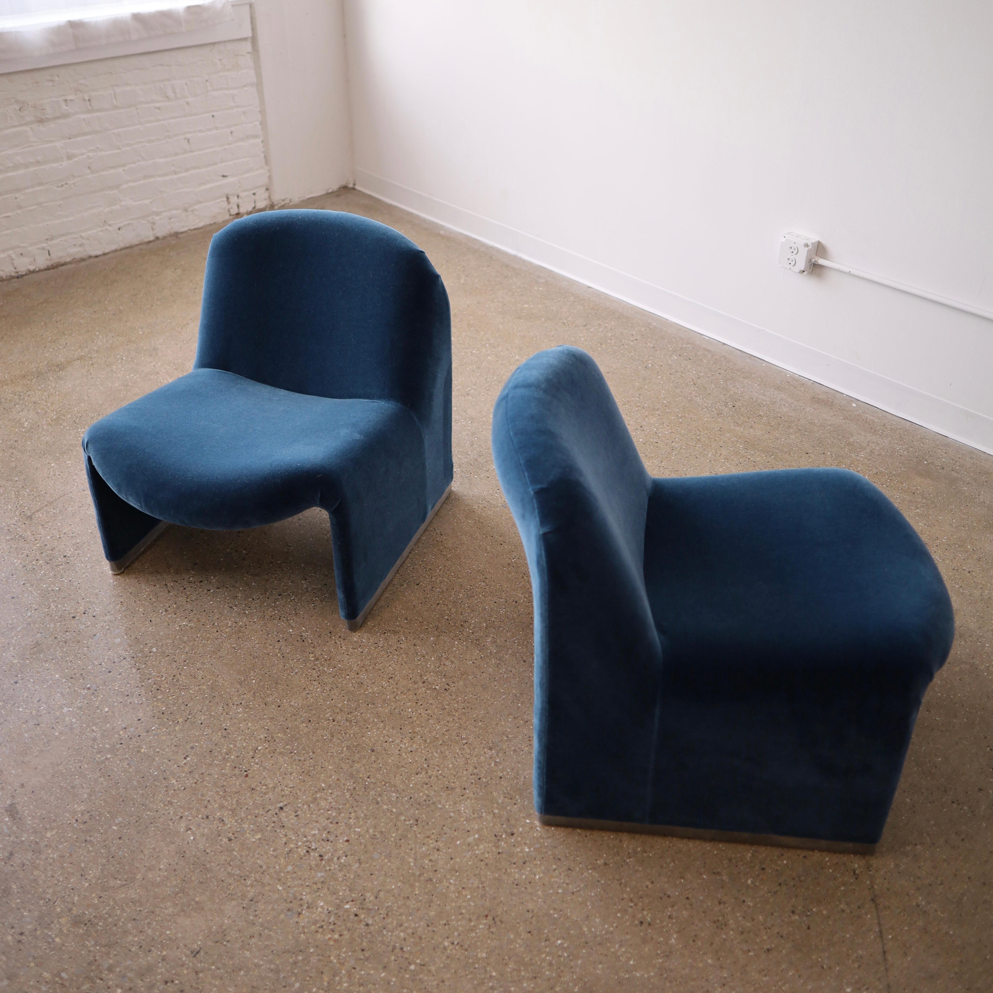 Post-Modern Alky Chairs by Giancarlo Piretti, a pair