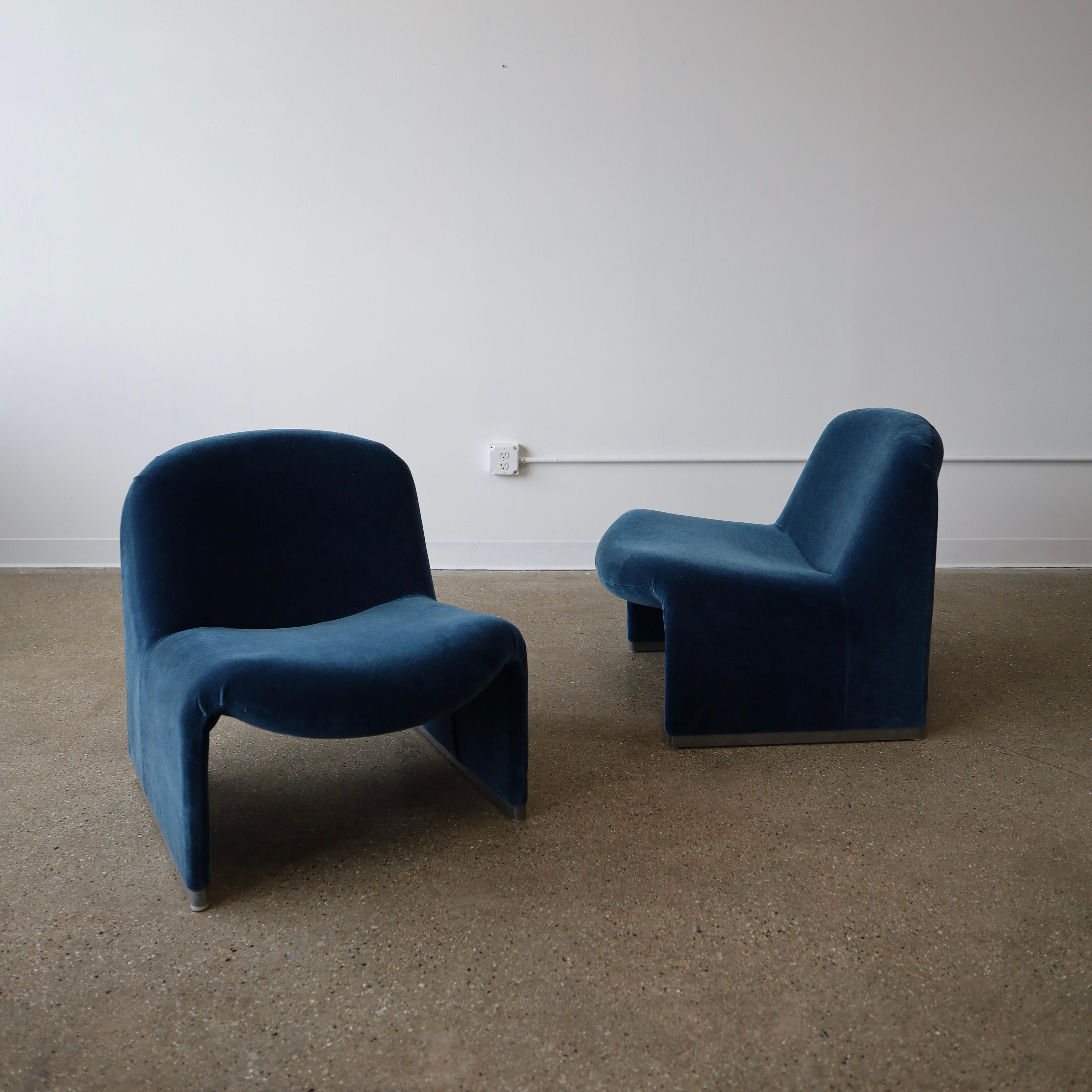 Italian Alky Chairs by Giancarlo Piretti, a pair