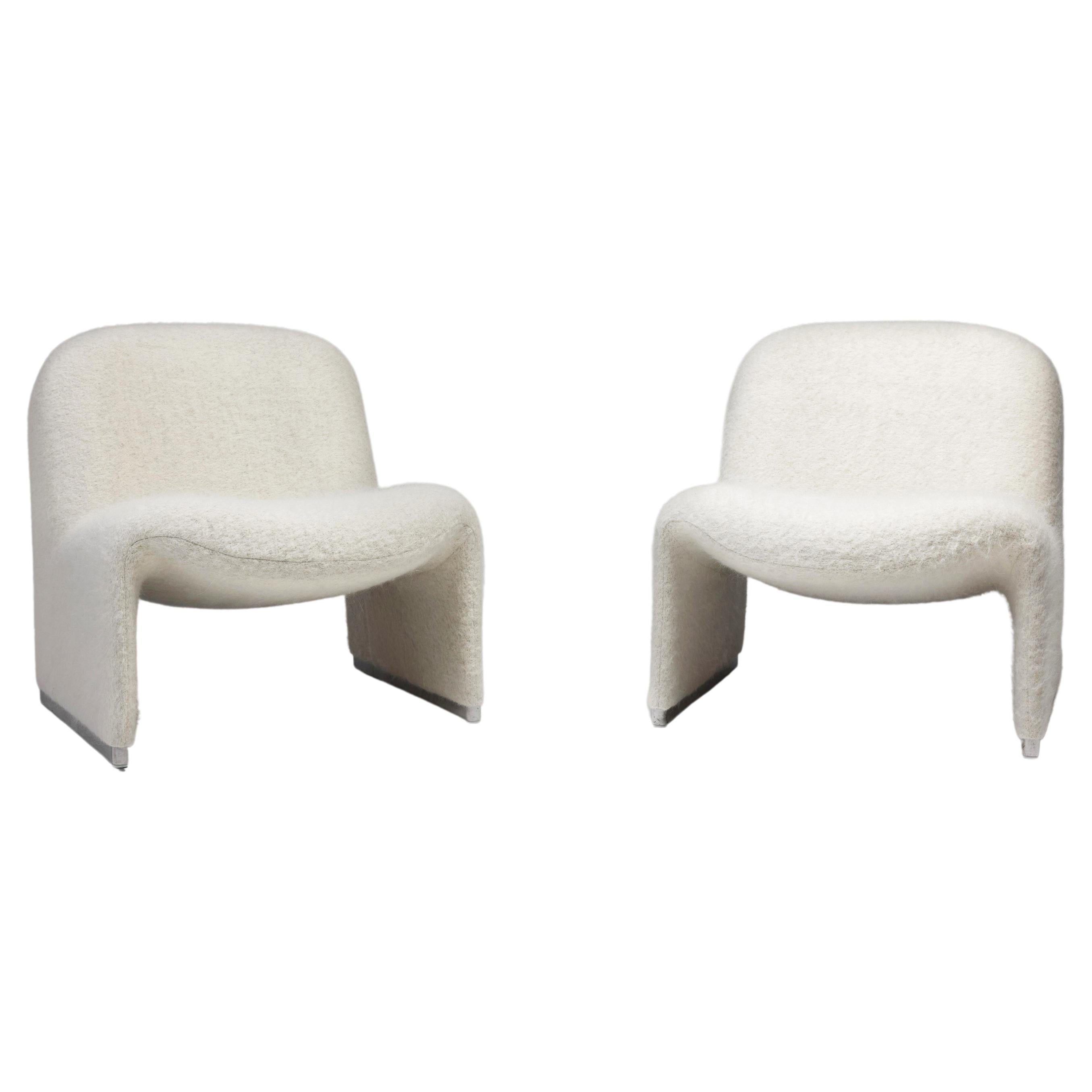 Alky Chairs by Giancarlo Piretti for Artifort in Pierre Frey, 1970s, Set of 2 For Sale