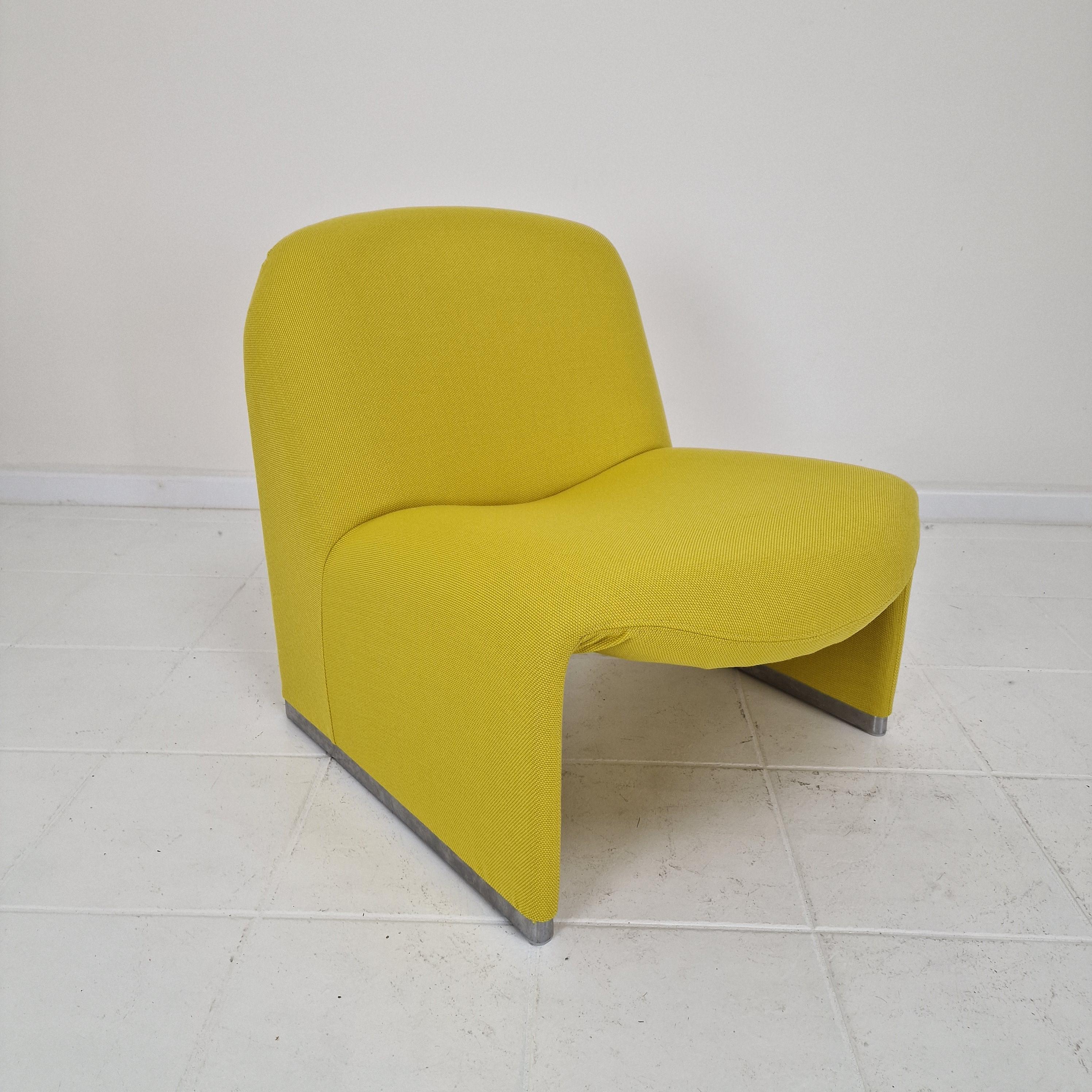 Mid-Century moderno Alky Lounge Chair di Giancarlo Piretti per Artifort, anni '1980 in vendita