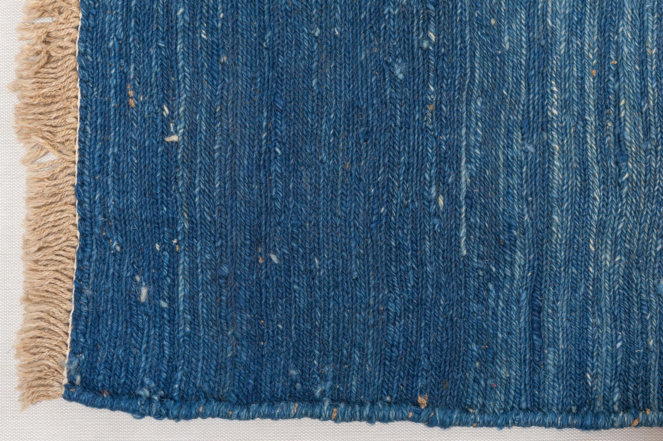 All Blue Anatolian Kilim In Excellent Condition For Sale In Alessandria, Piemonte