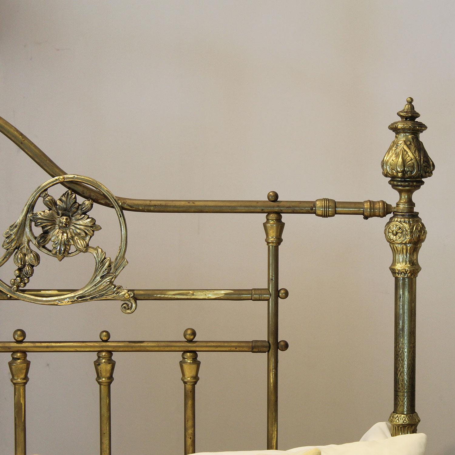 All Brass Antique Platform Bed MK268 In Good Condition In Wrexham, GB