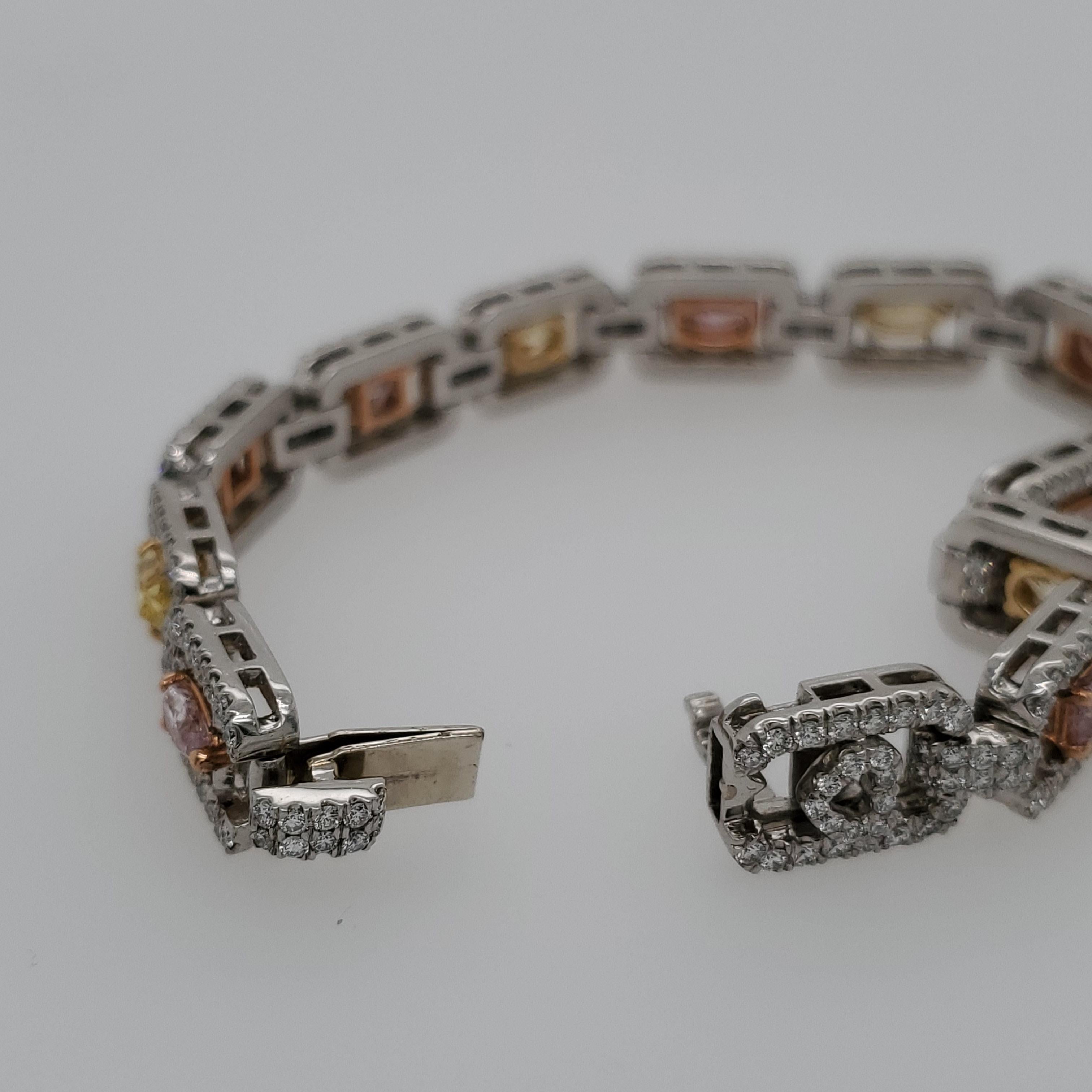 All GIA certified Fancy Color Diamond bracelet with 11.48 Carat In New Condition In New York, NY