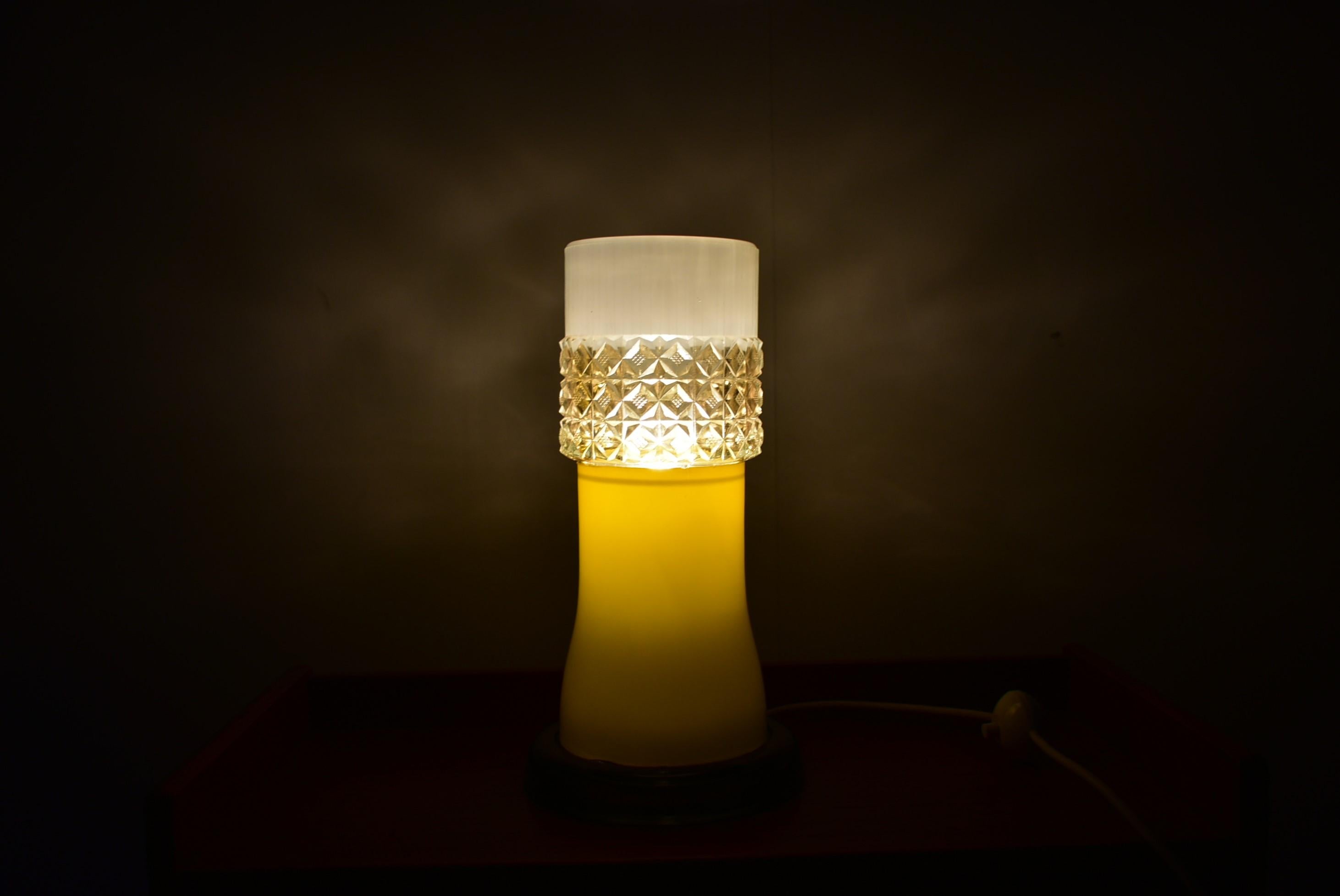 All Glass Table Lamp by Beleuchtungsglass Kombinat Görlitz, 1960s For Sale 4