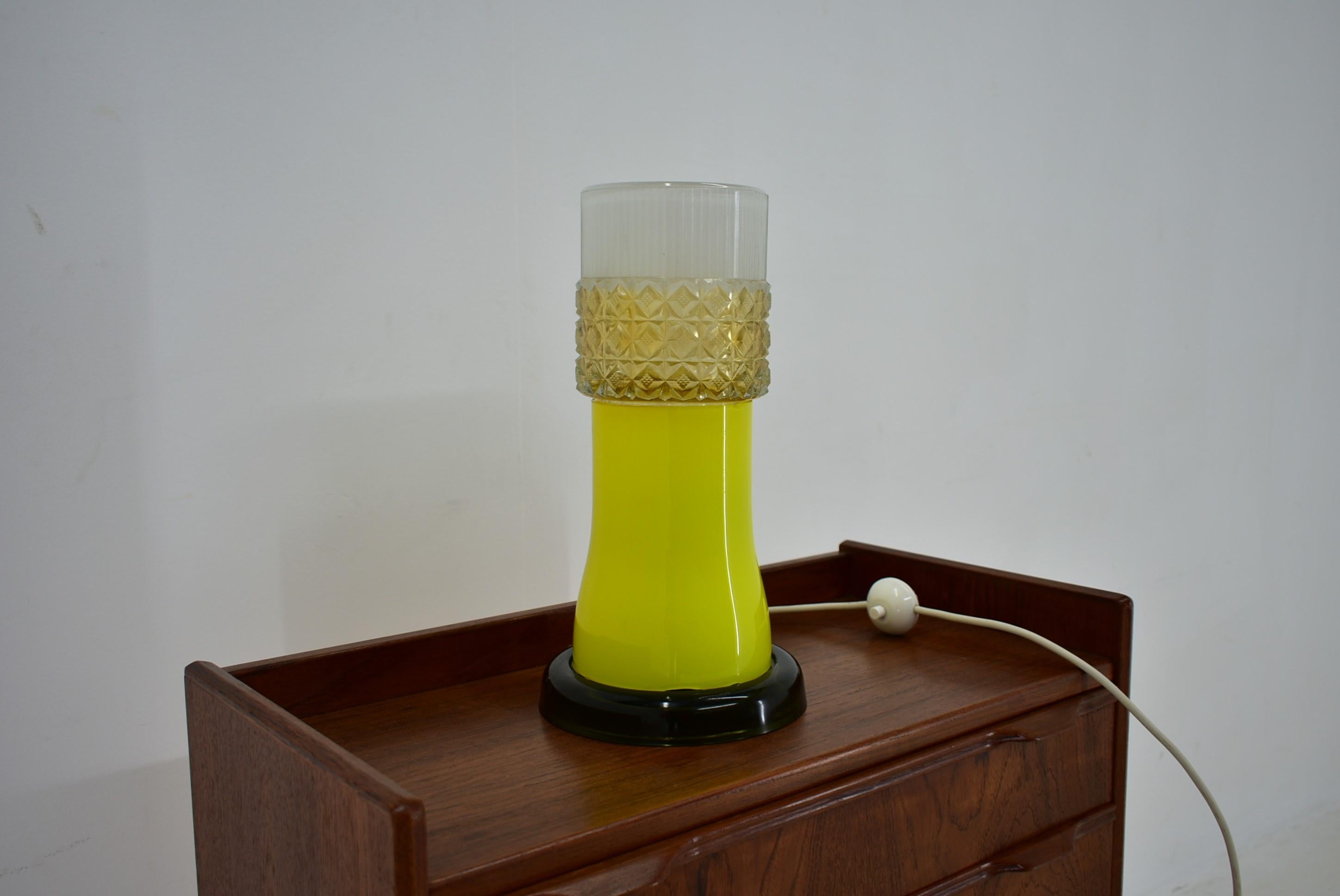 Mid-Century Modern All Glass Table Lamp by Beleuchtungsglass Kombinat Görlitz, 1960s For Sale