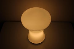 Tischlampe aus Glas von Valasske Mezirici, 1960er Jahre, Tschechoslowakei