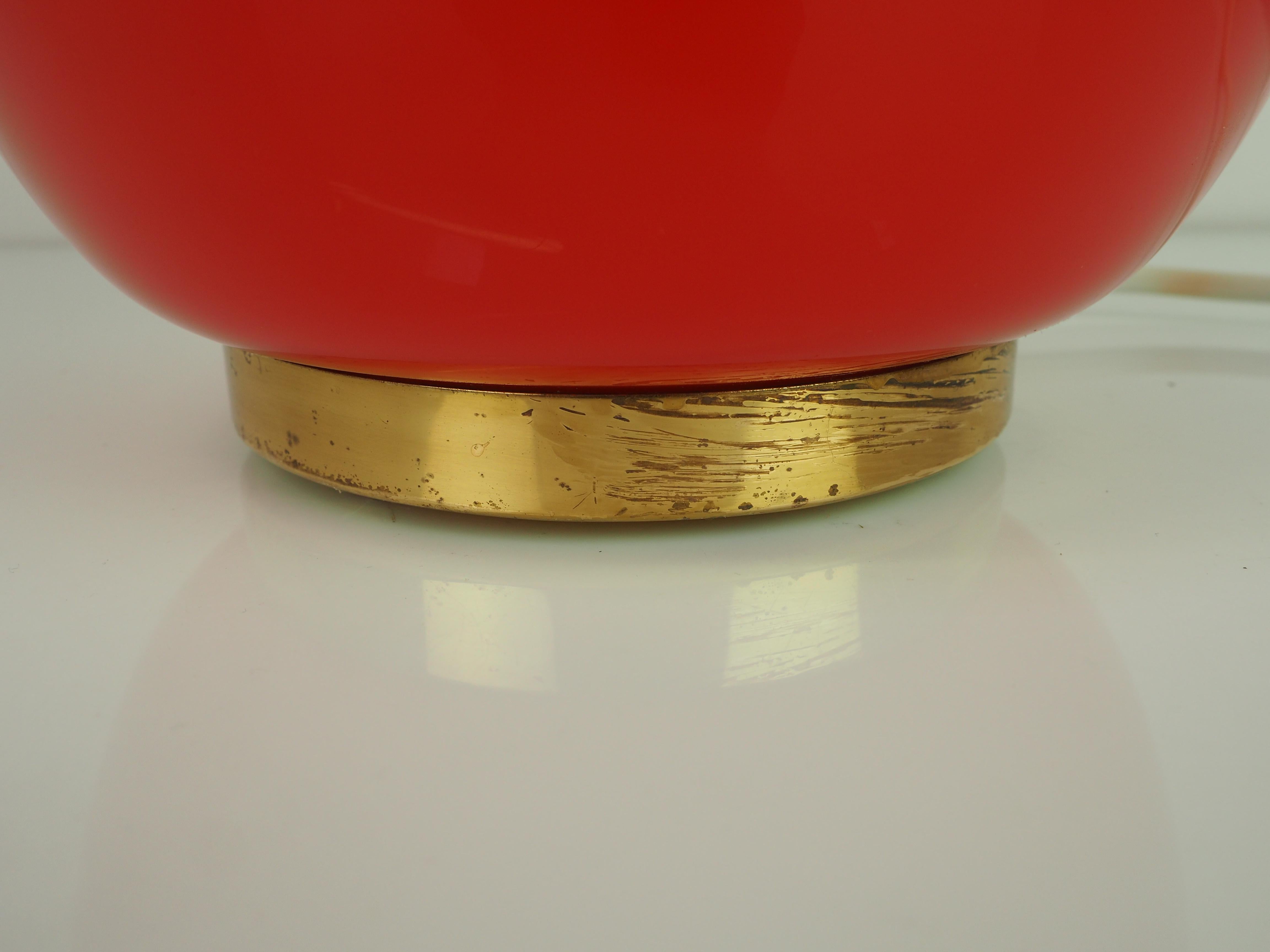 All Glass Table Lamp by Valasske Mezirici, 1960s, Czechoslovakia In Good Condition For Sale In Praha, CZ