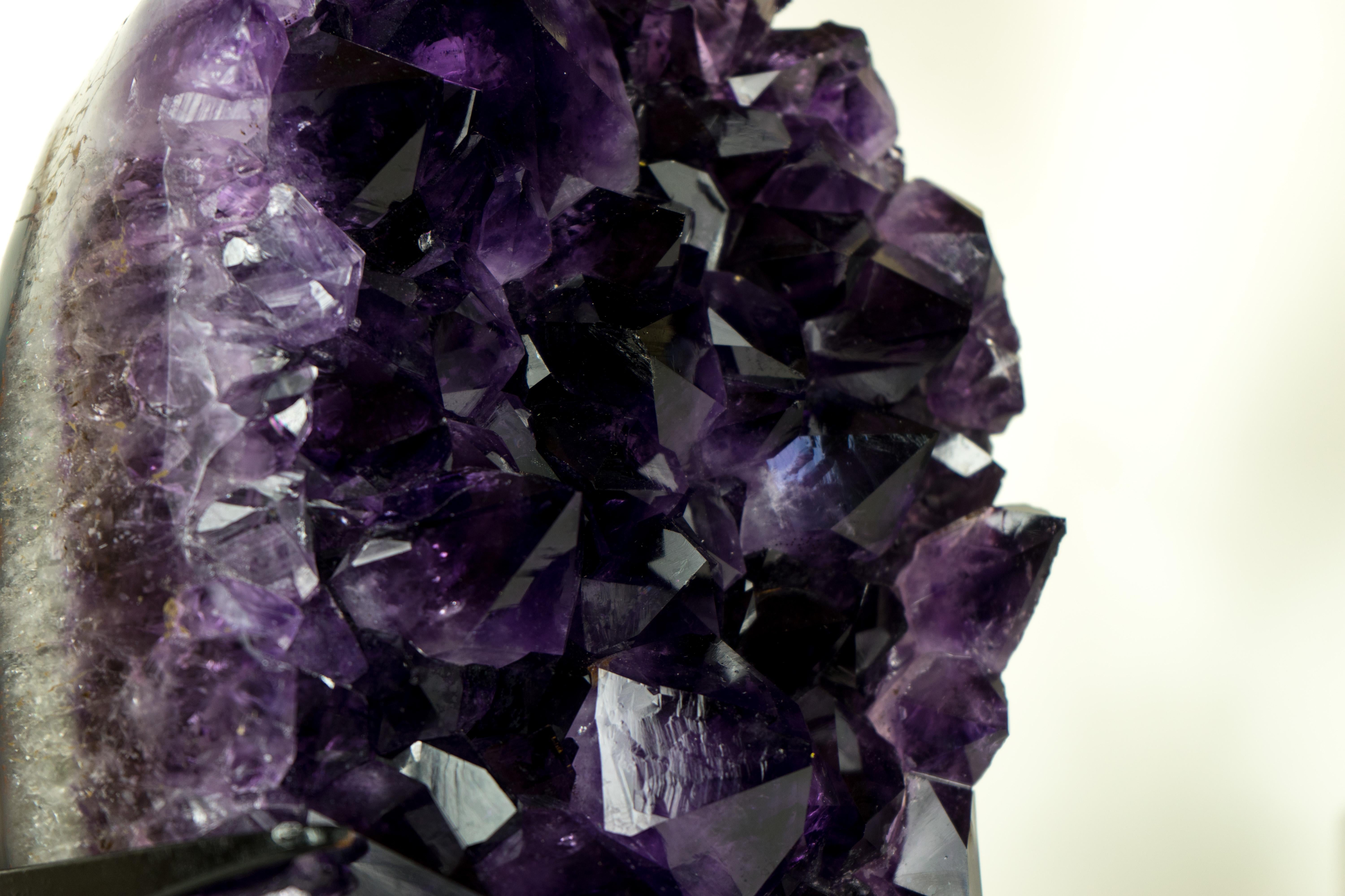 Cluster d'améthyste géométrique entièrement naturelle avec grappe d'améthyste pourpre de classe mondiale, Druzy en vente 8