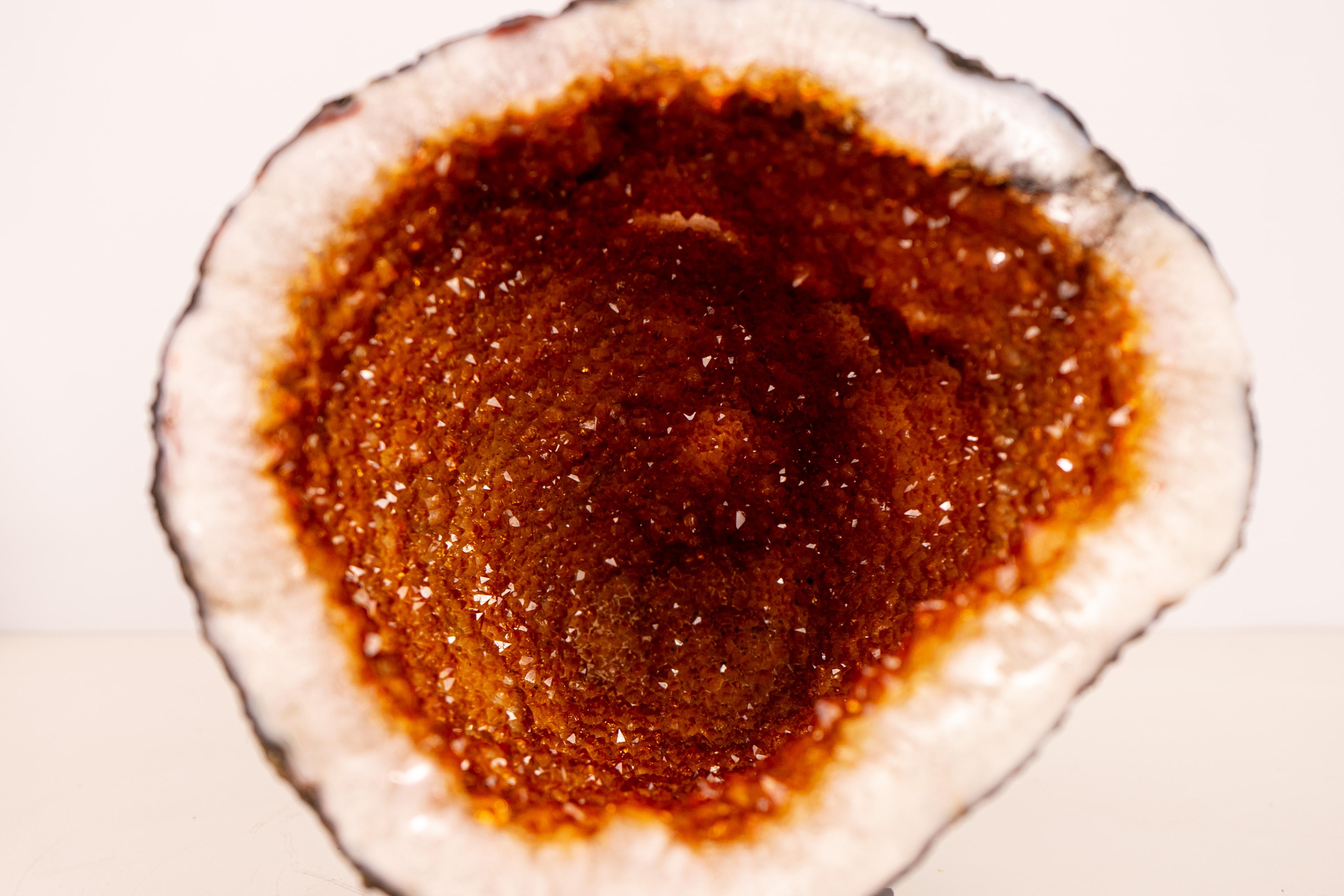 Grotte de géode de citrine entièrement naturelle - Cristaux de druzy orange vif étincelants en vente 7