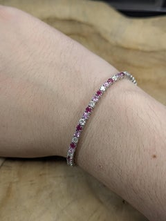 Pulsera de Tenis de Rubí Natural, Zafiro Rosa y Diamante: Oro Blanco Macizo de 14 K
