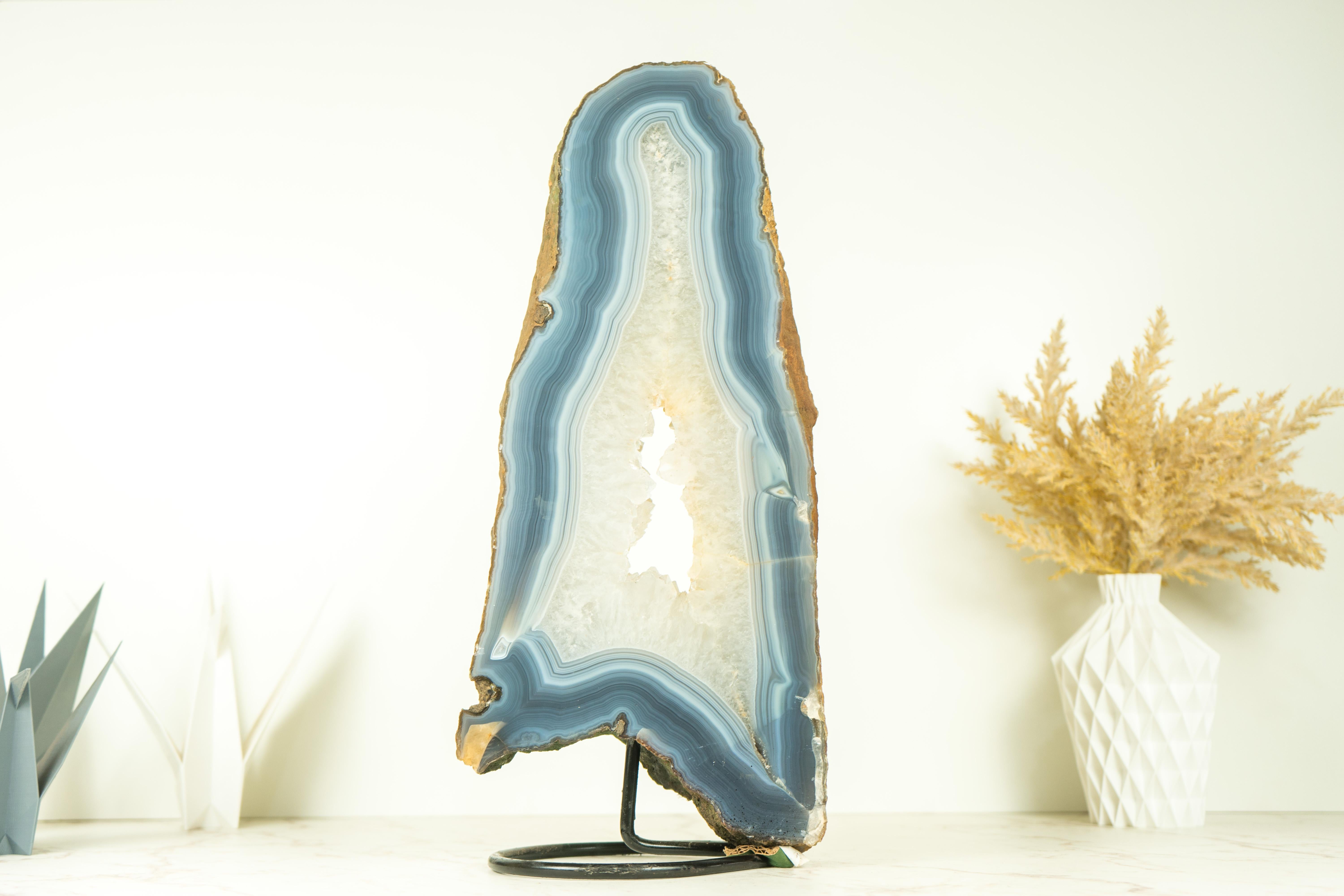 Brasiliano Agata merlettata bianca e blu completamente naturale con fetta di geode druzy, a doppia faccia in vendita