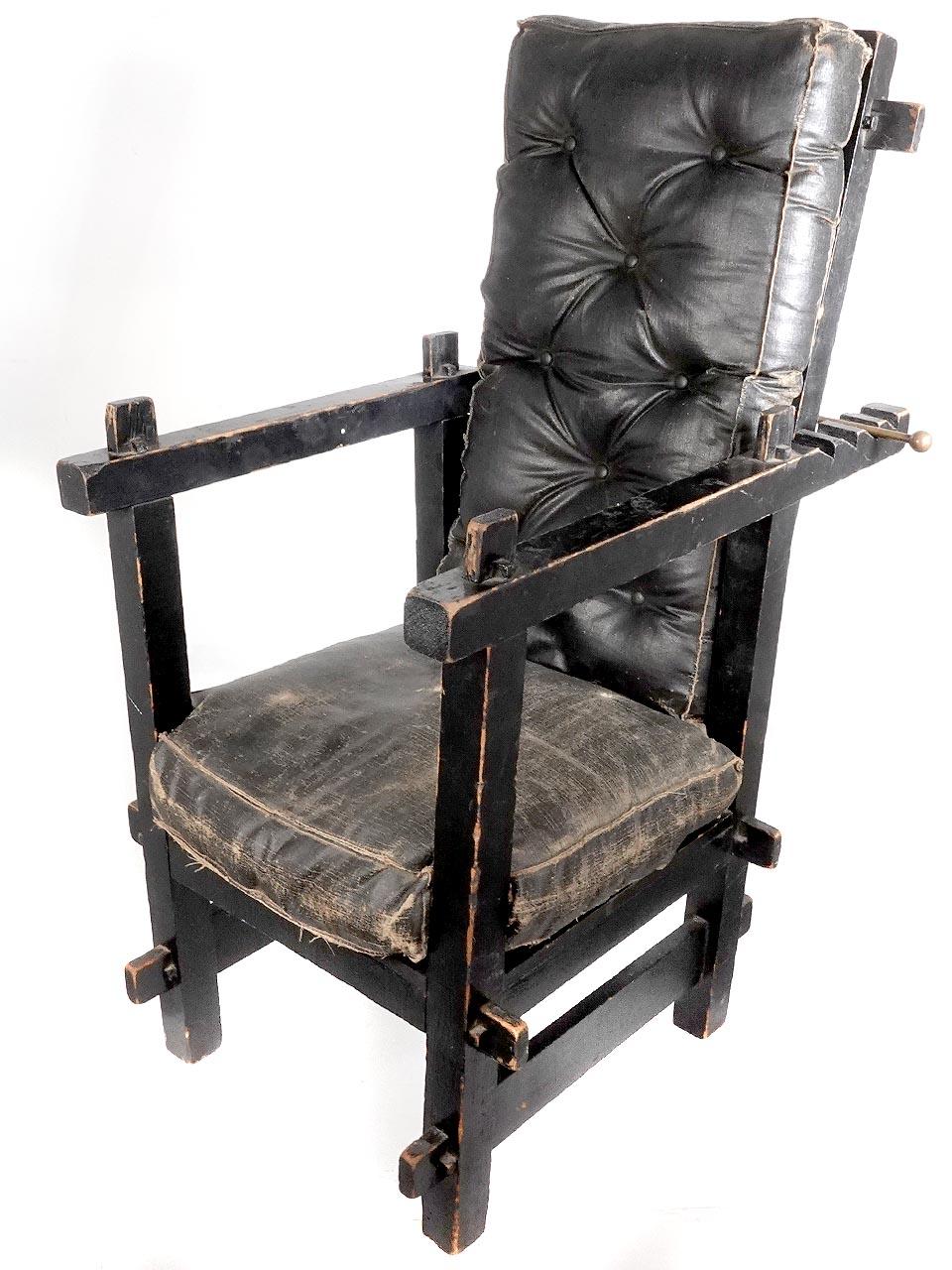 All Original 1915 De Stijl Childs Chair For Sale 4