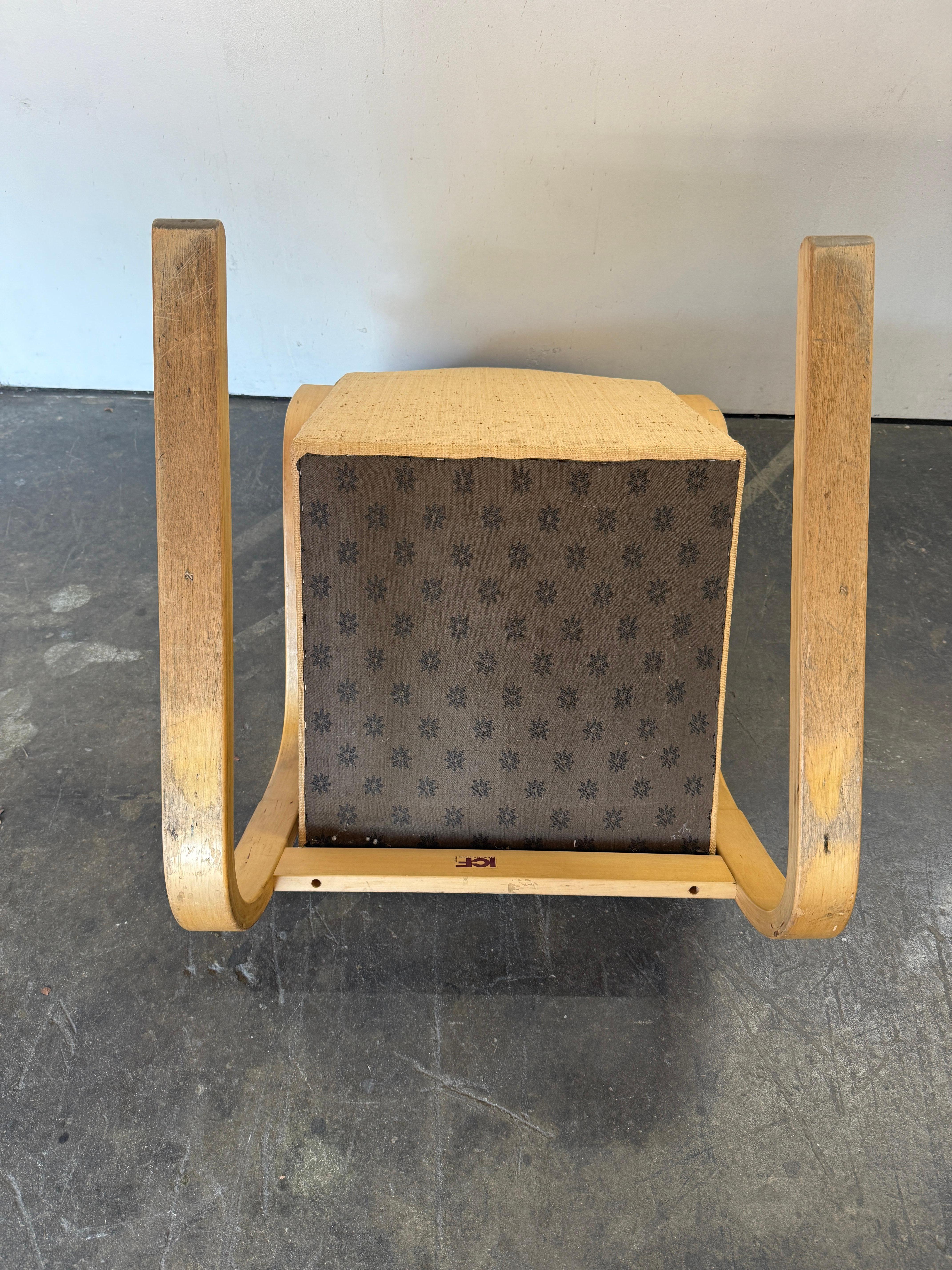 Todo original Vintage Alvar Aalto Sillón reclinable 401 by Artek Finland Tapicería en venta