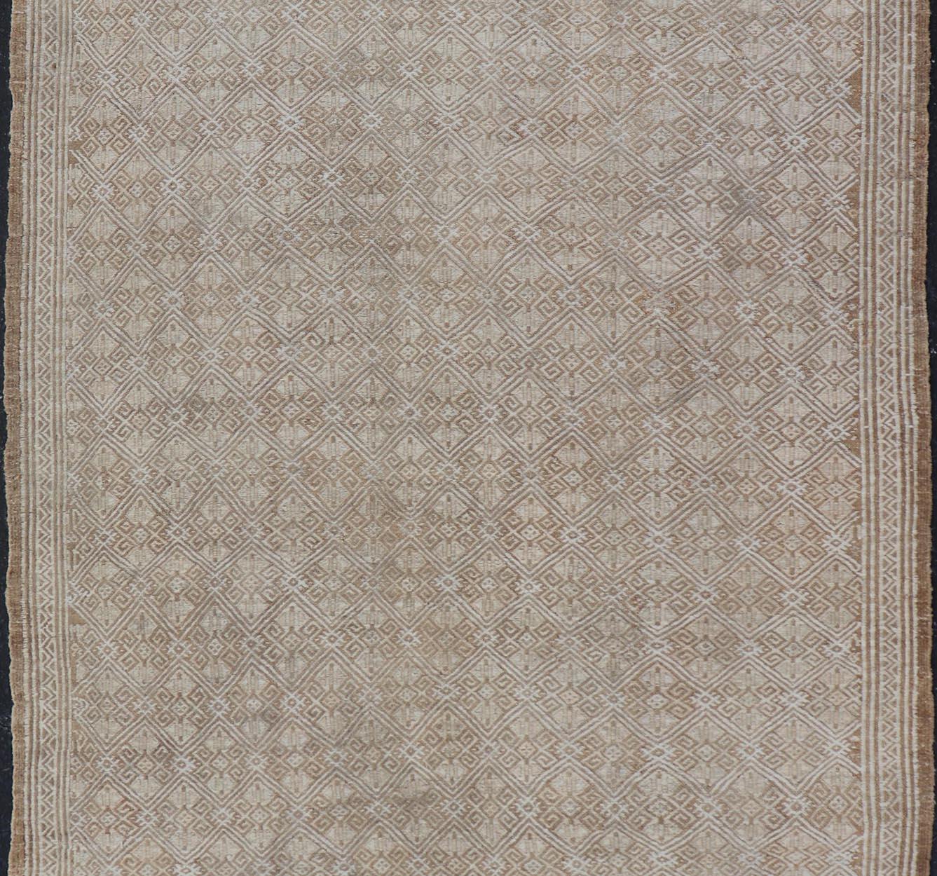Wool All-Over Design Turkish Vintage Kilim Rug in Tan, Taupe and Earth Tones For Sale
