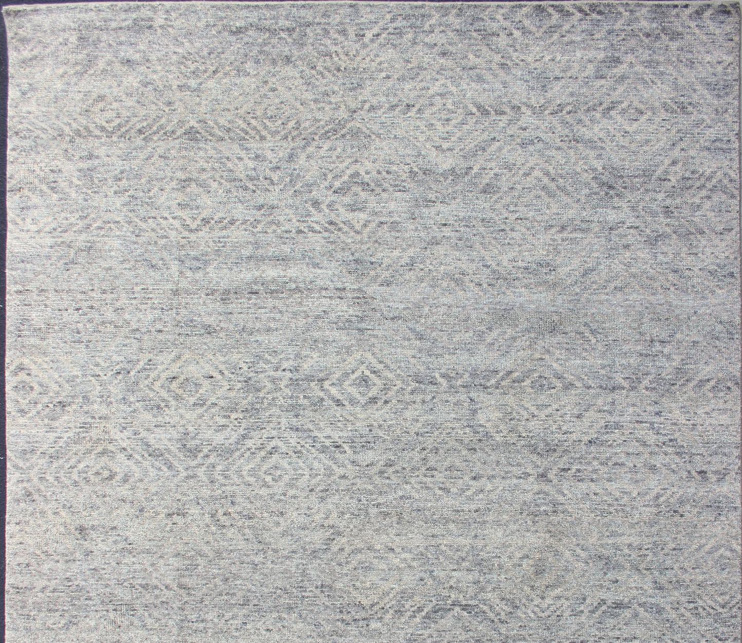 Indian All-Over Diamond Design Modern Rug in Light Gray Green Abstract Wool Area Rug For Sale