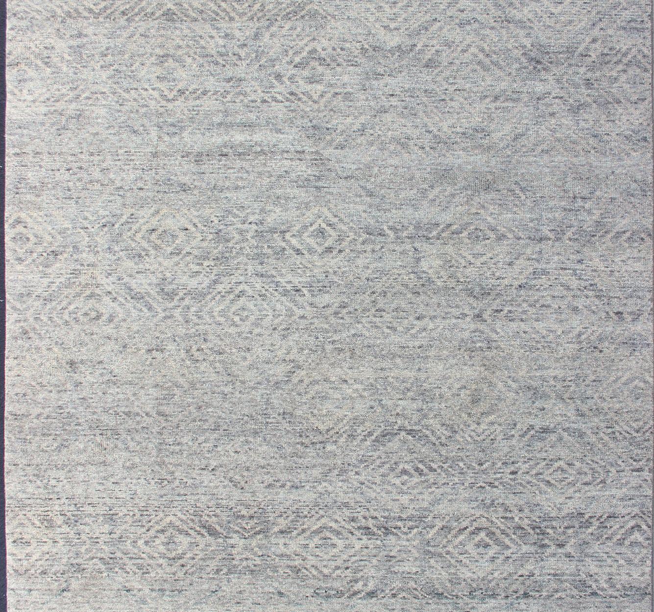 Hand-Knotted All-Over Diamond Design Modern Rug in Light Gray Green Abstract Wool Area Rug For Sale