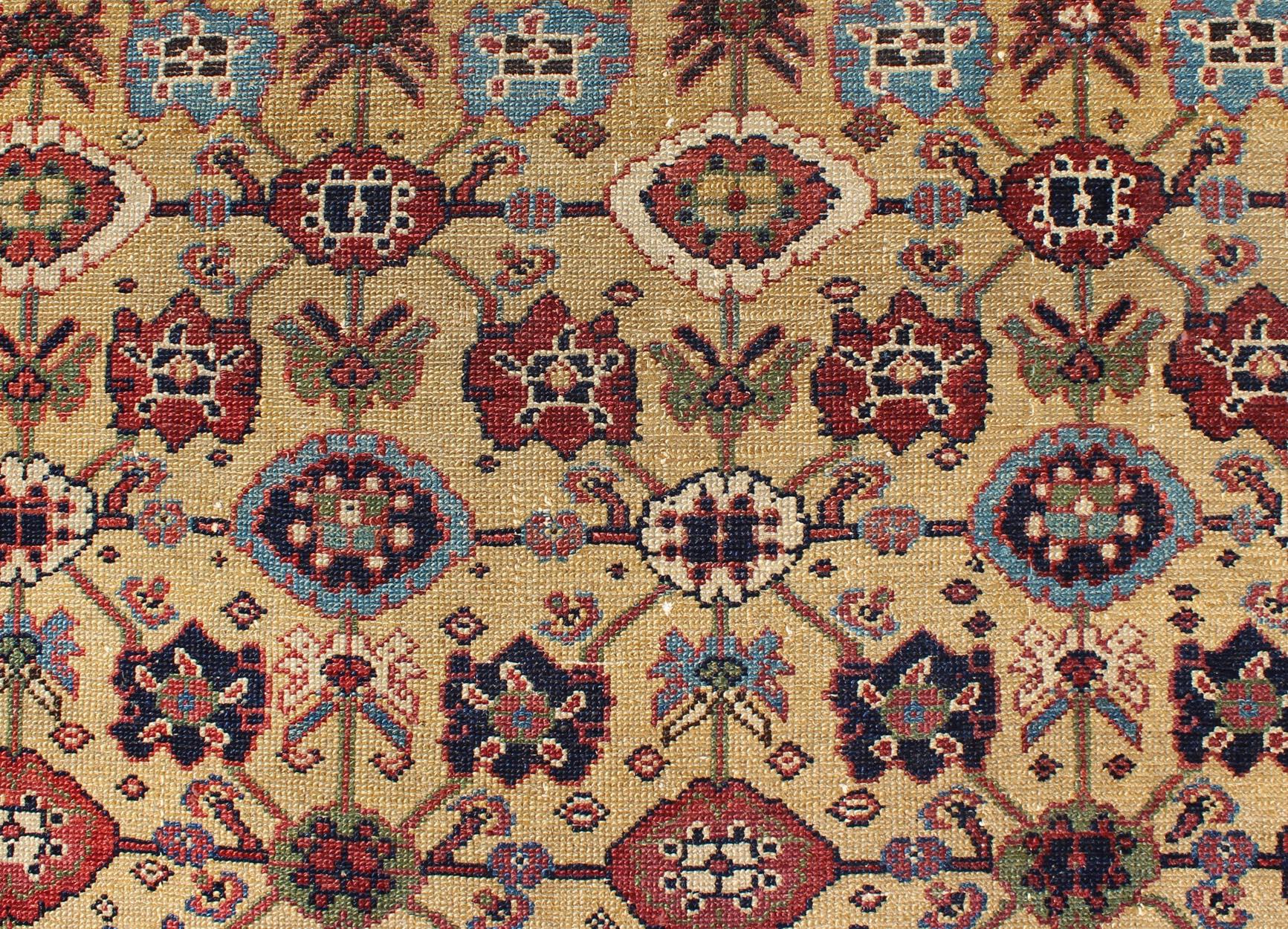 Tappeto antico persiano Malayer geometrico all over in giallo, rosso, blu e verde in vendita 3