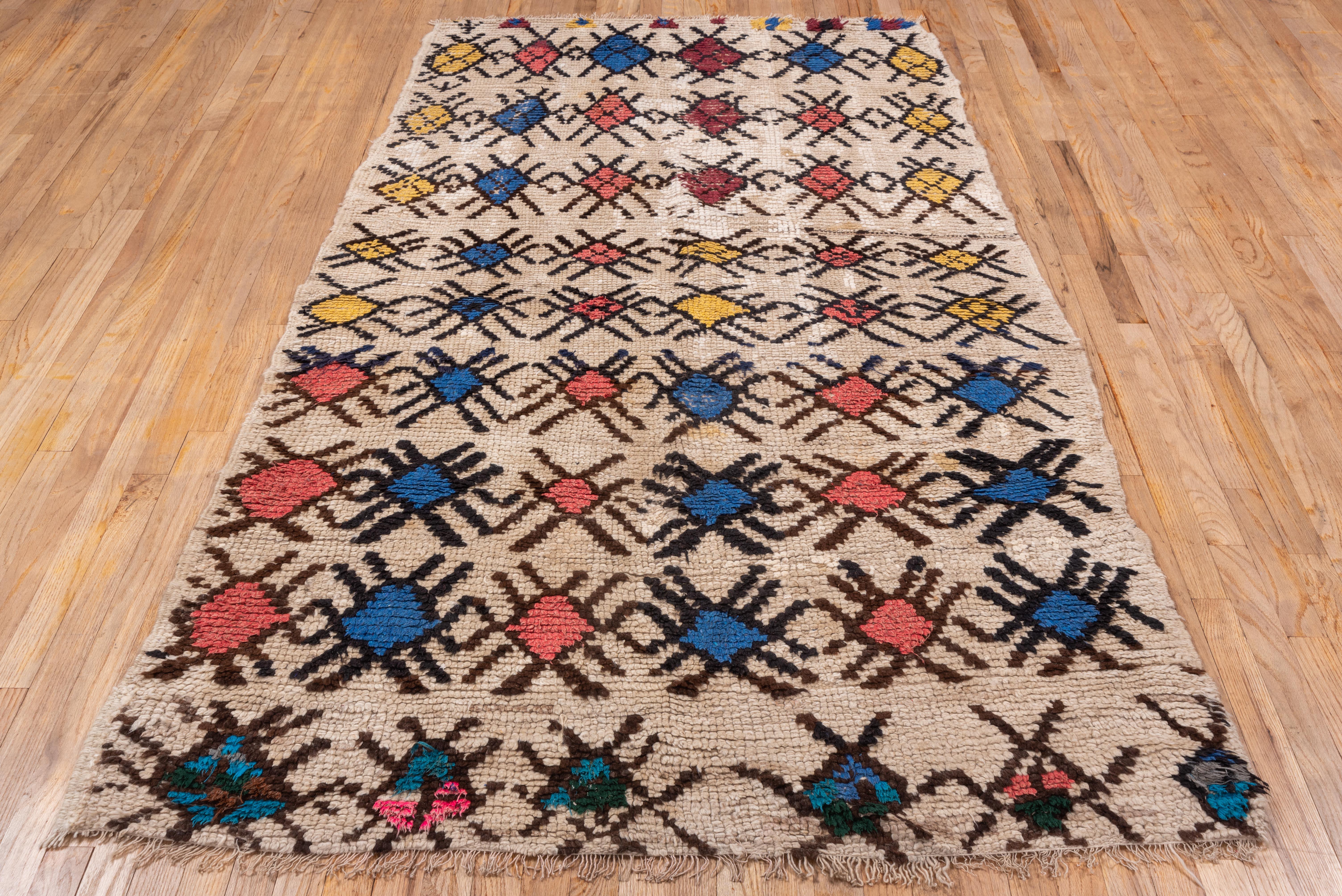 Geometrischer Dorfteppich – Marokko, All Over (20. Jahrhundert) im Angebot