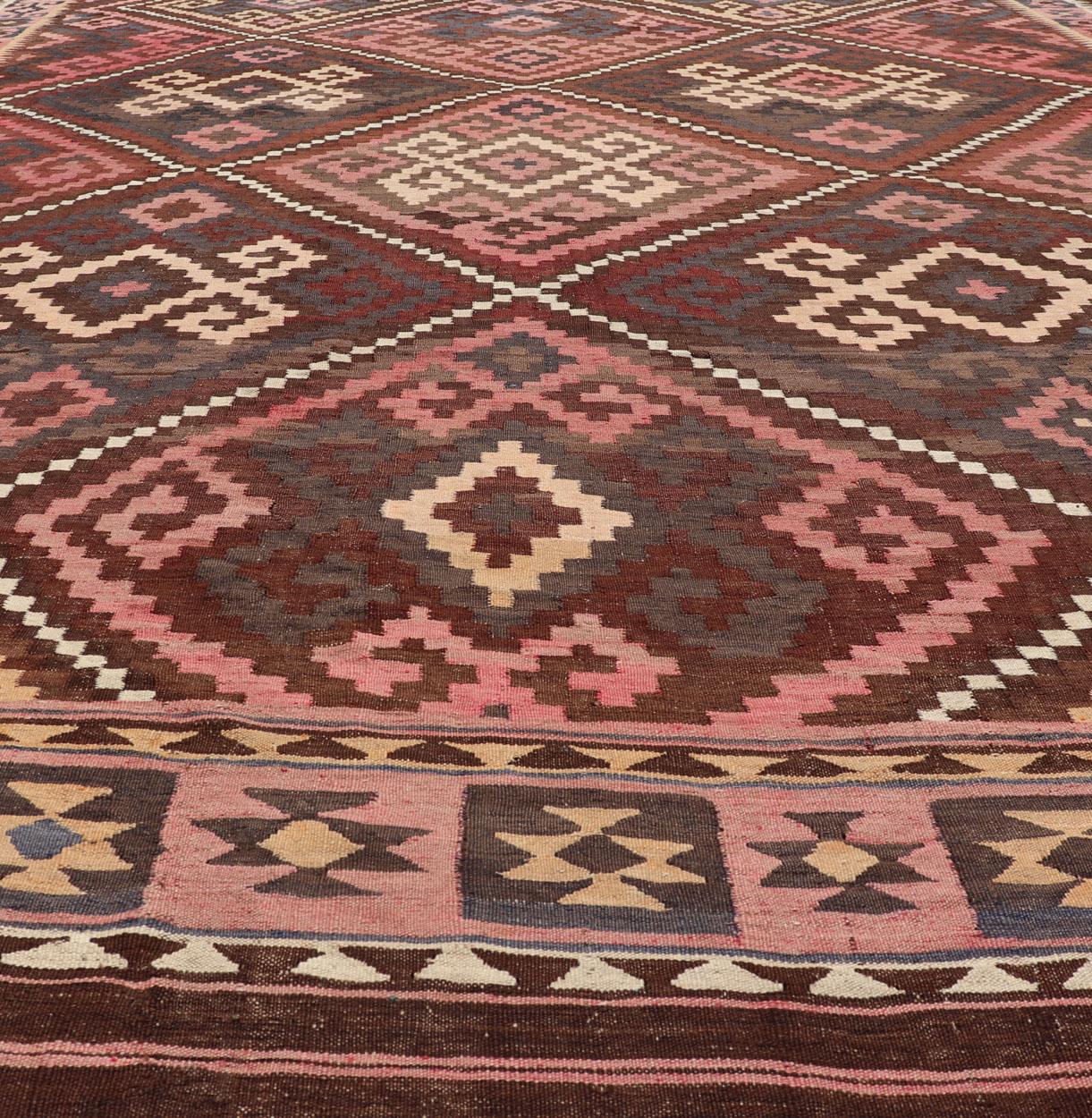 All-Over Hand Woven Geometric Kilim Diamond Design in Brown, Pink, and Ivory In Good Condition For Sale In Atlanta, GA