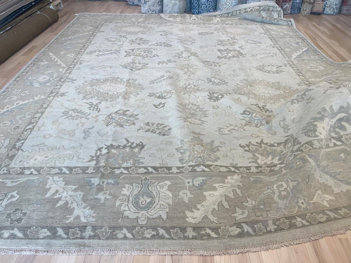 Tappeto da Area Design/One Traditional &Tradition In condizioni Nuovo in vendita a West Hollywood, CA