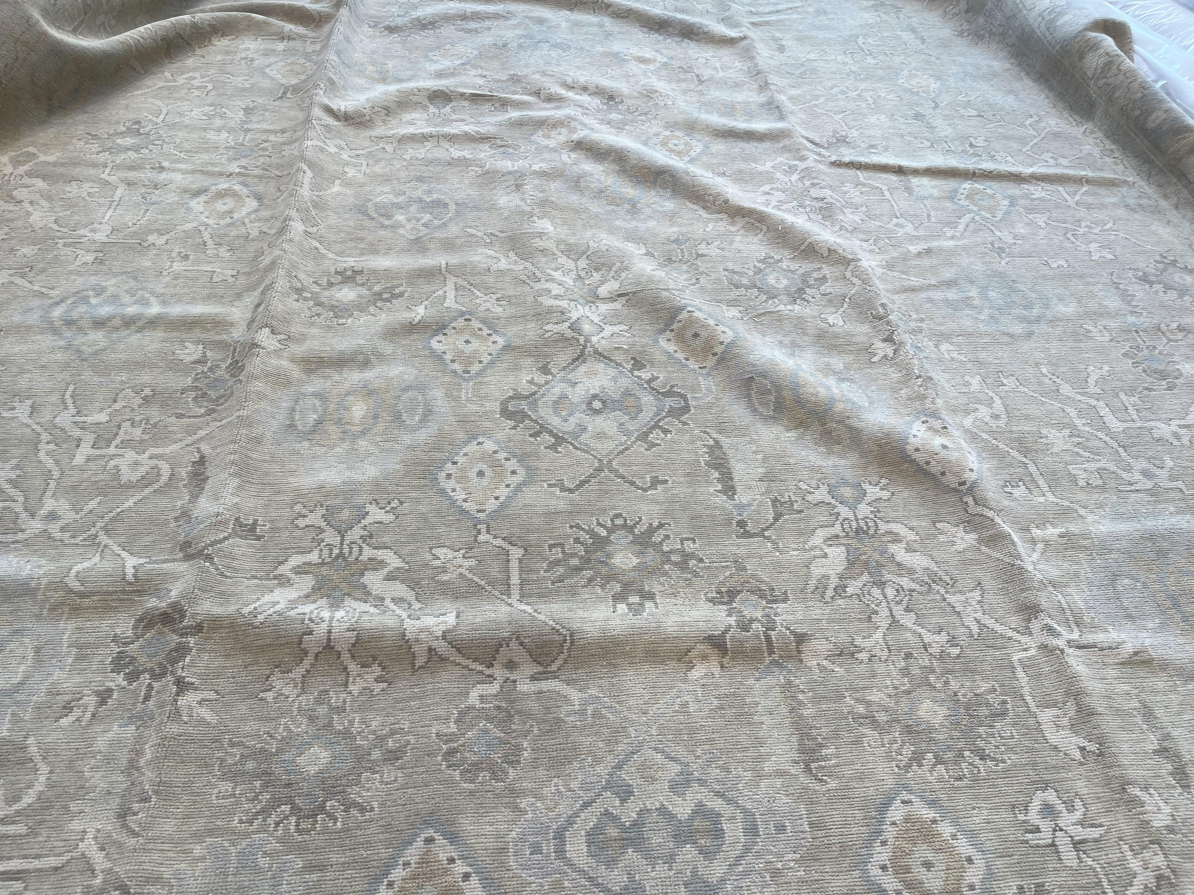 Tappeto da Area Design/One Traditional &Tradition In condizioni Nuovo in vendita a West Hollywood, CA