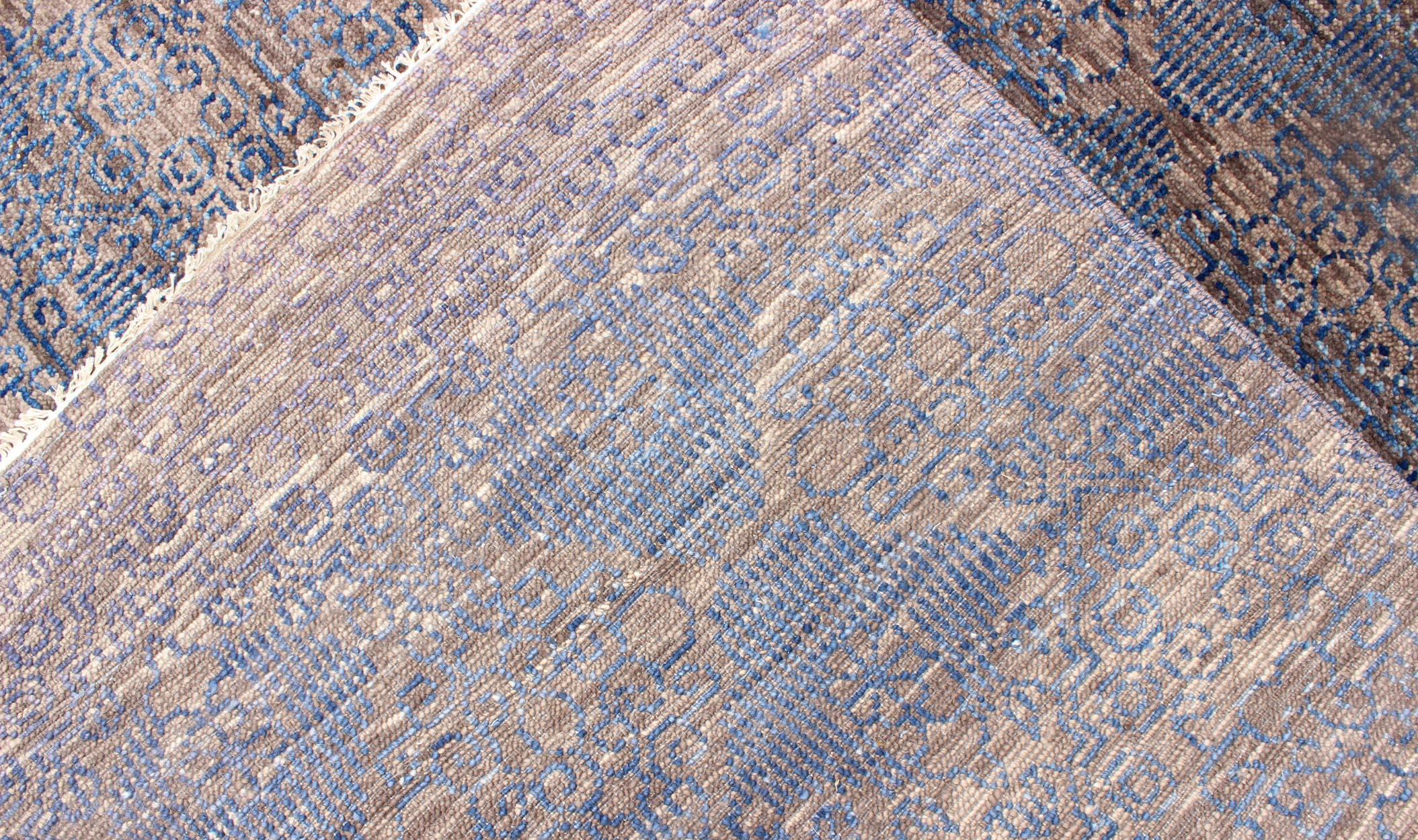 All-Over Transitional Rug in Shades of Blue and Brown In Excellent Condition For Sale In Atlanta, GA