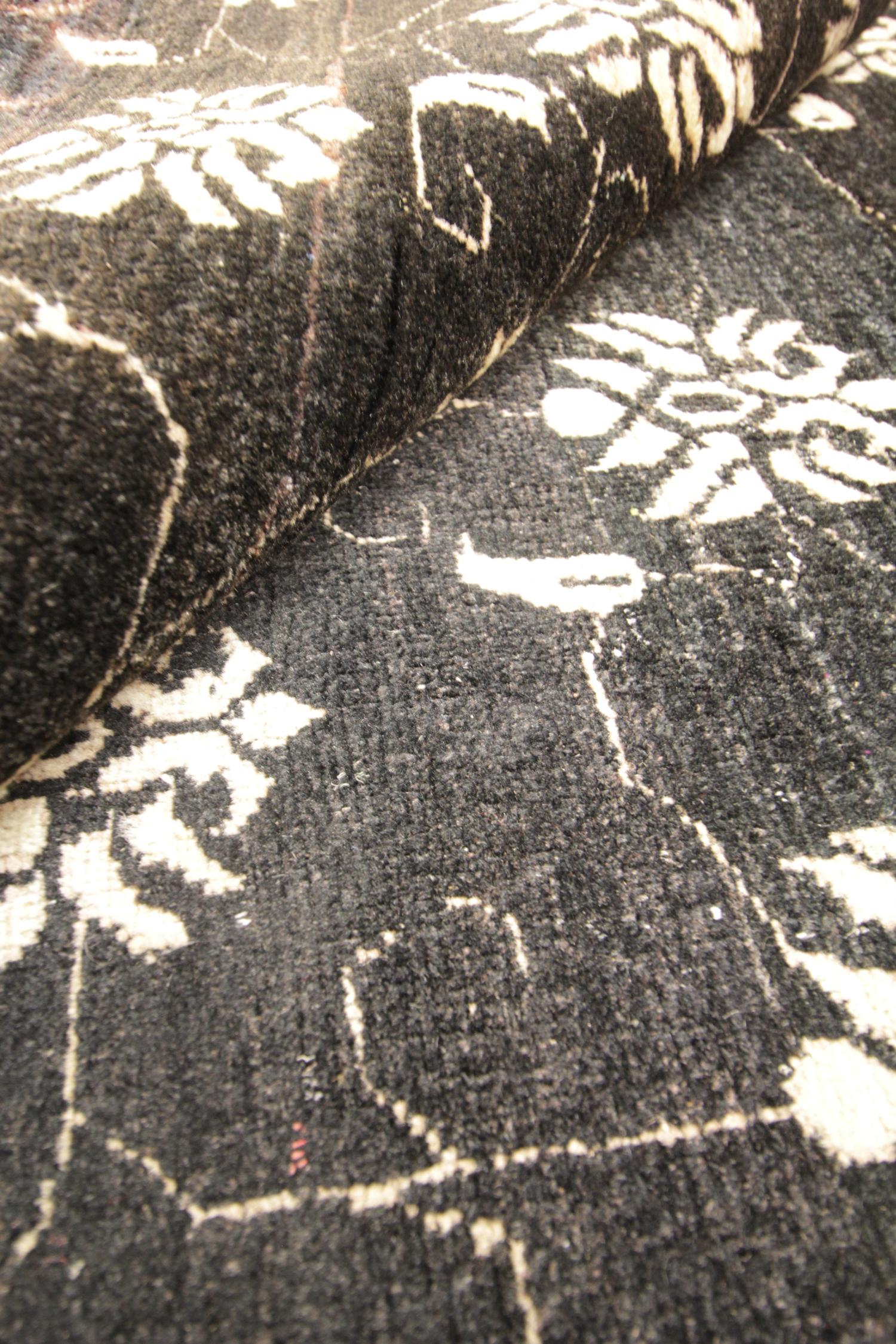 Traditioneller türkischer Teppich aus brauner orientalischer Wolle, All Over (Ende des 20. Jahrhunderts) im Angebot