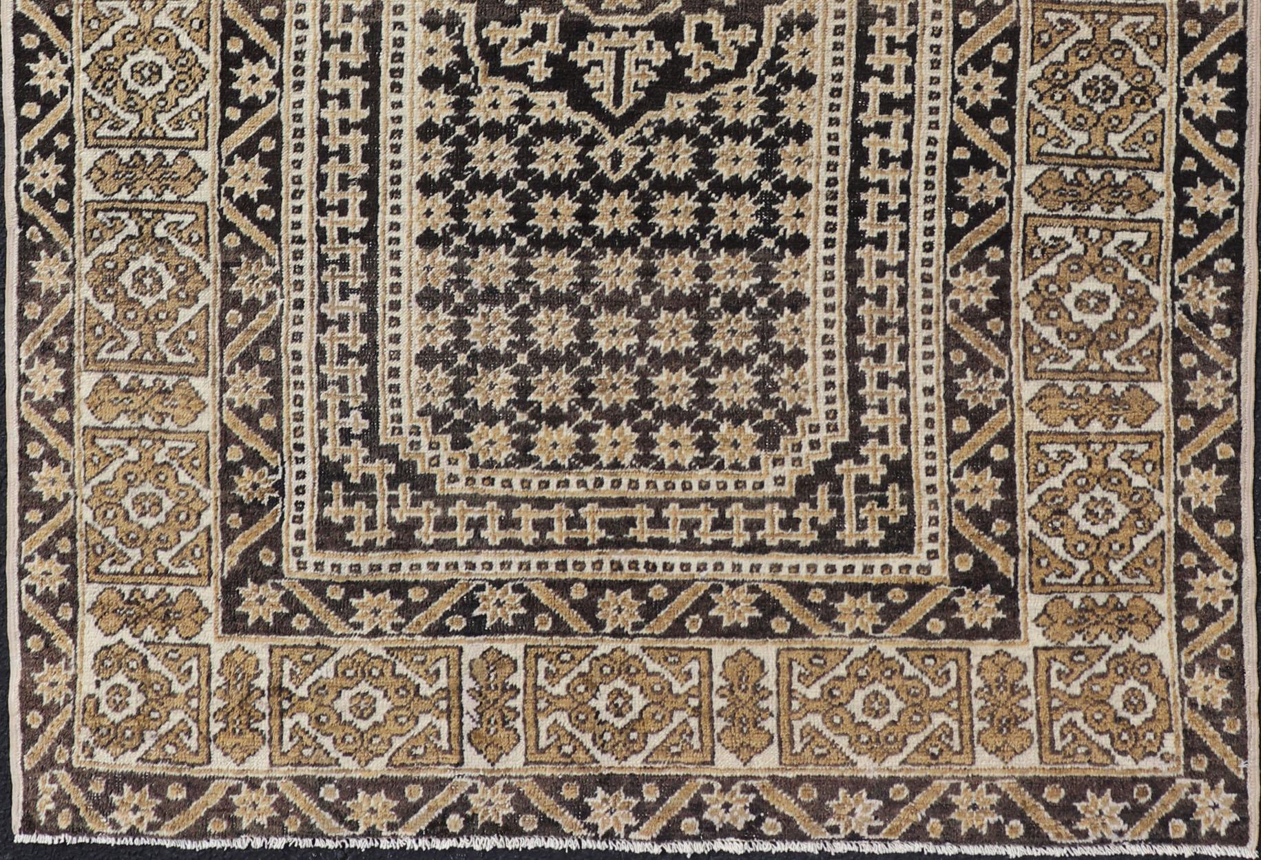 All-Over with Medallion Design Turkish Carpet in Shades of Brown and Cream In Good Condition For Sale In Atlanta, GA