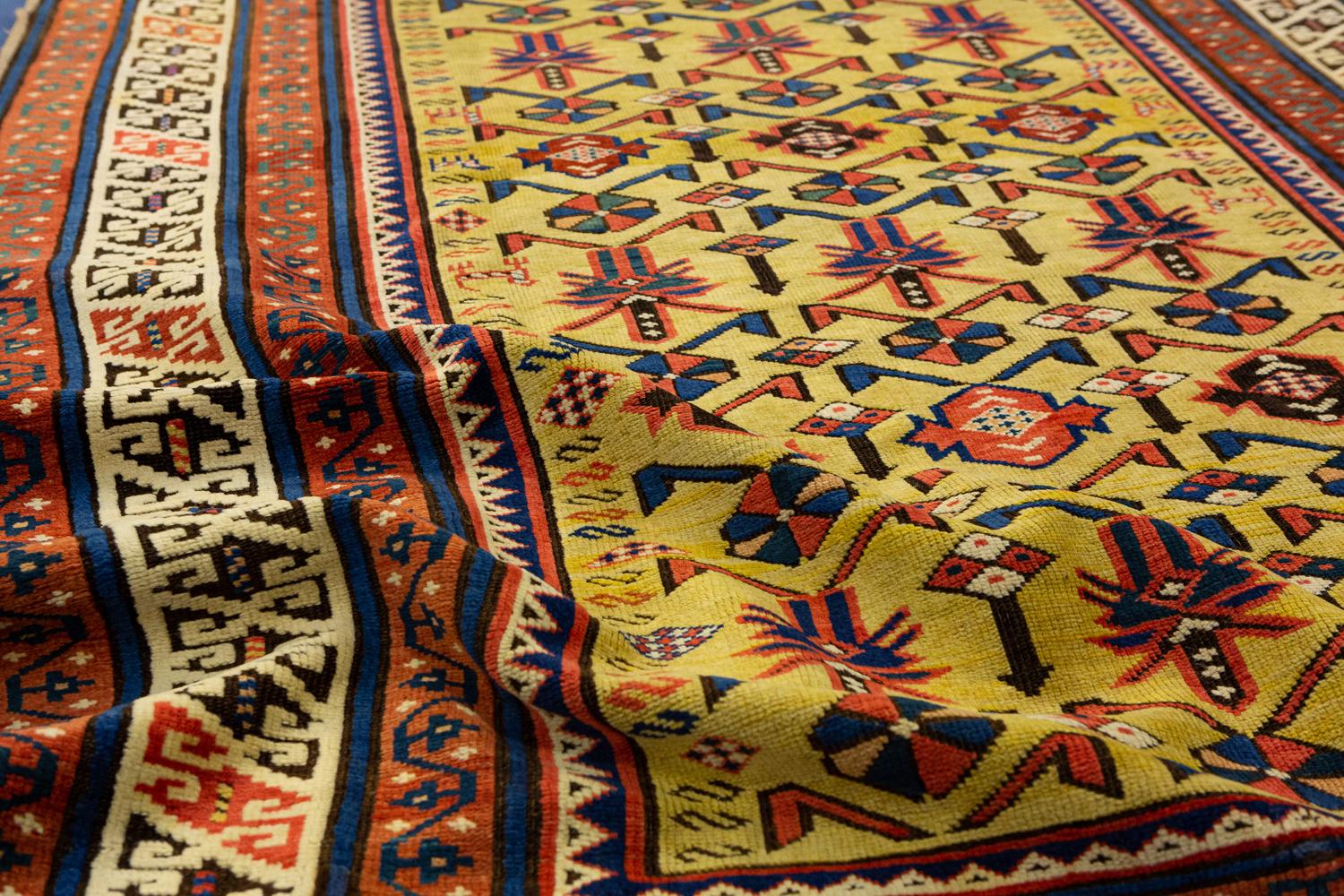 Alfombra Cuacasiana Kuba Rara Suelo Amarillo Anudado a mano en venta