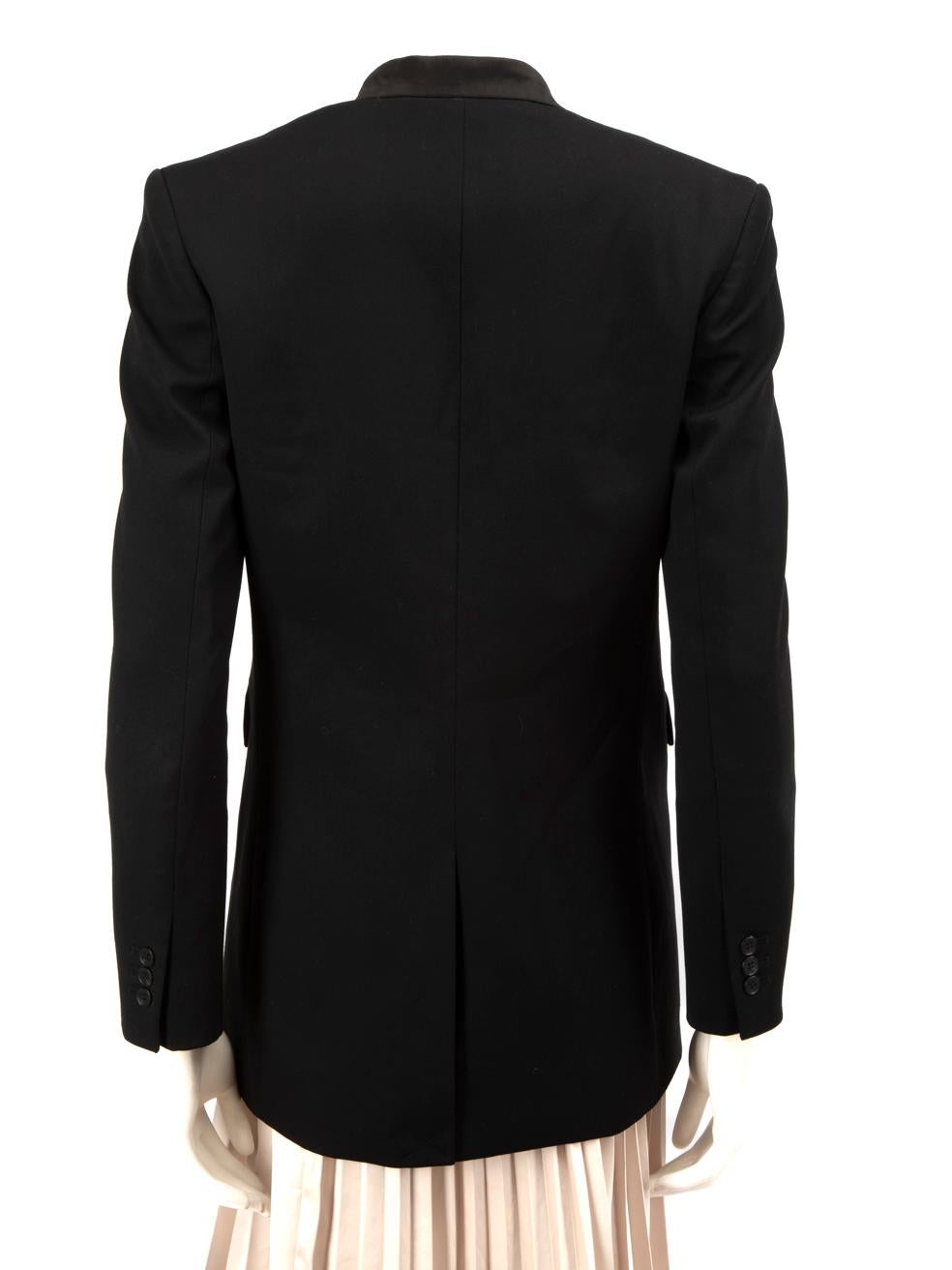 Noir All Saints Blazer noir avec col en satin Taille XS en vente