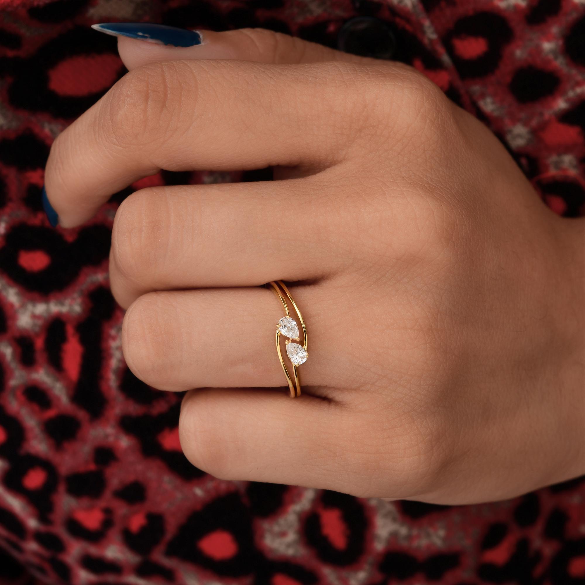 in vendita:  Tutte le tariffe sono pagate Dainty Two Stone Pear Cut Diamond Ring Regalo in oro giallo 14K 2